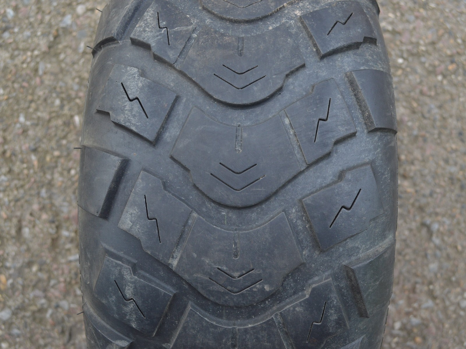 22x10-10 55N Kenda Roadpro, použitý pár