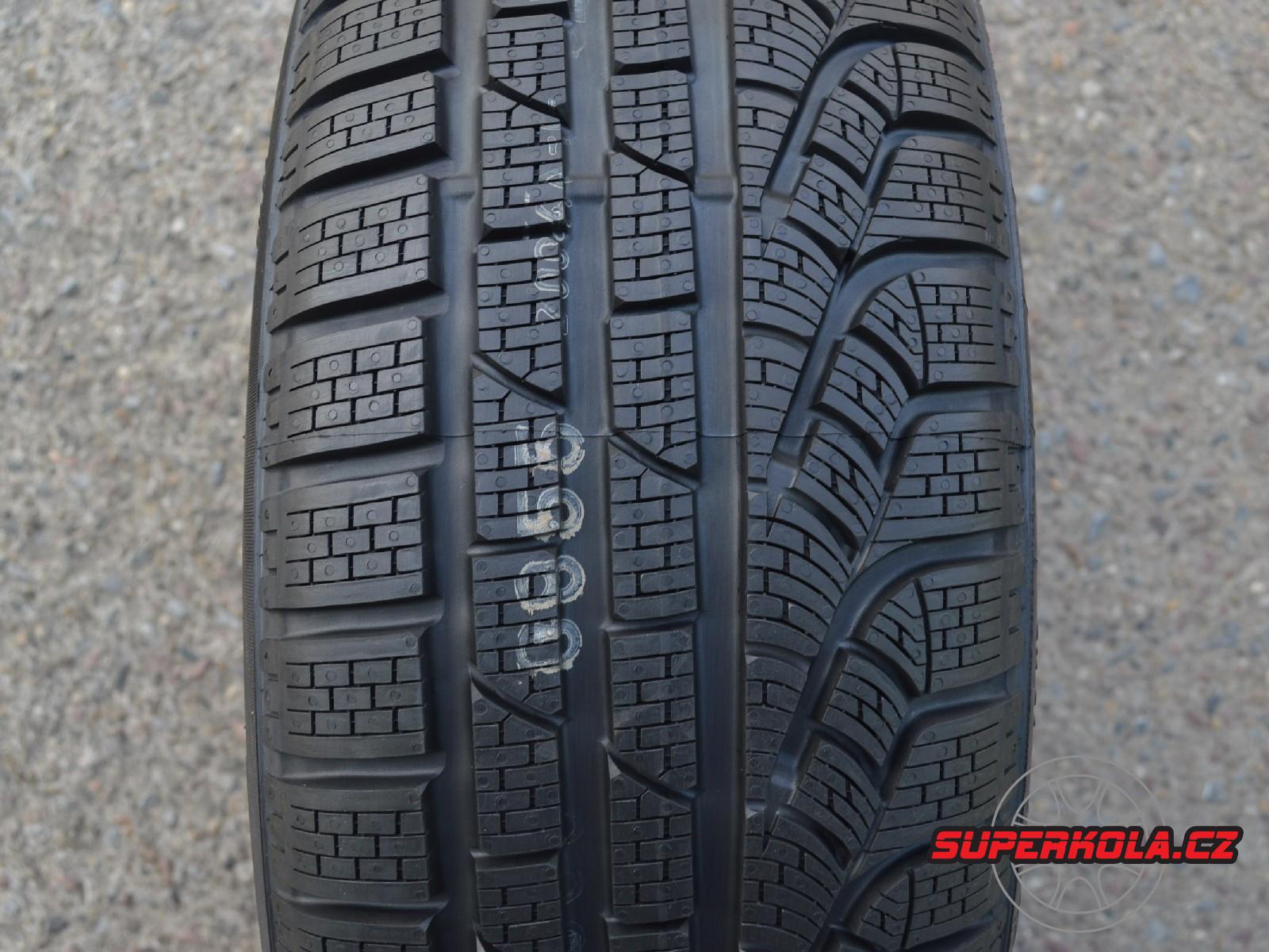 225/55/16 95H Pirelli SottoZero Winter 210 serie II, zimní