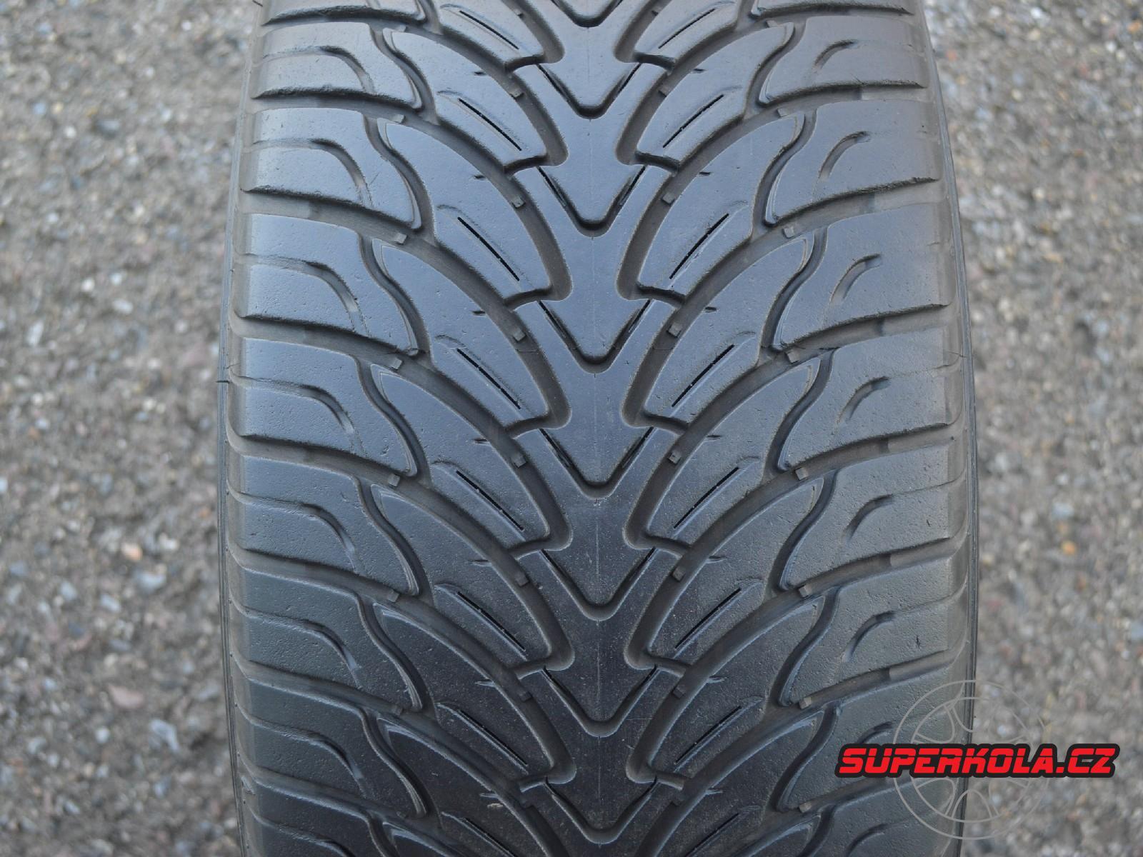 275/40/20 106W XL Atturo  AZ800, použitý celoroční kus