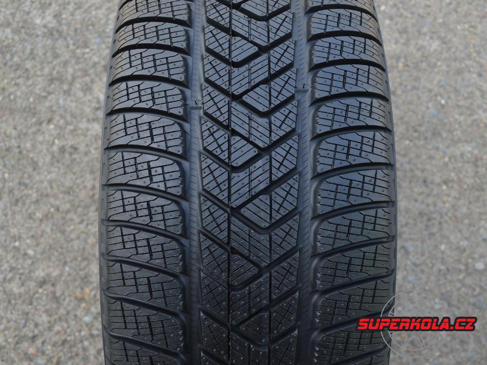 255/55/20 110V Pirelli Scorpion Winter, zimní