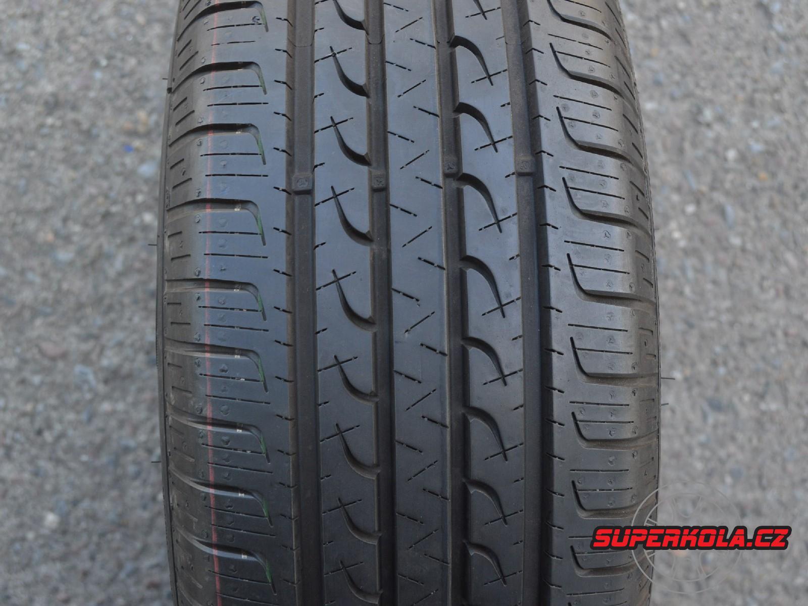 215/65/16 98H Goodyear EfficientGrip SUV 4x4, použitý letní kus
