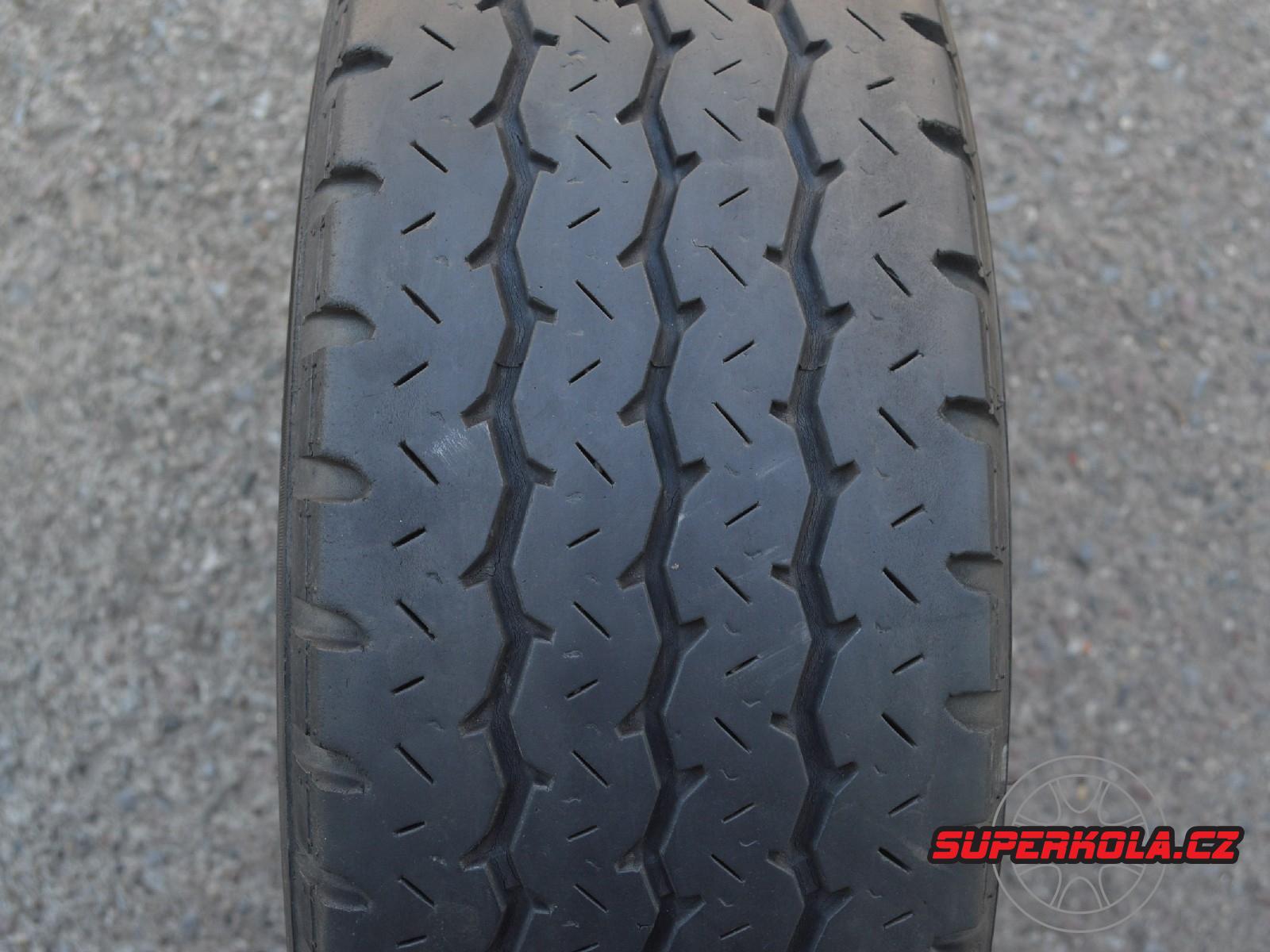 215/70/15C  109/107R  Maxxis UE-168N, použitá letní sada