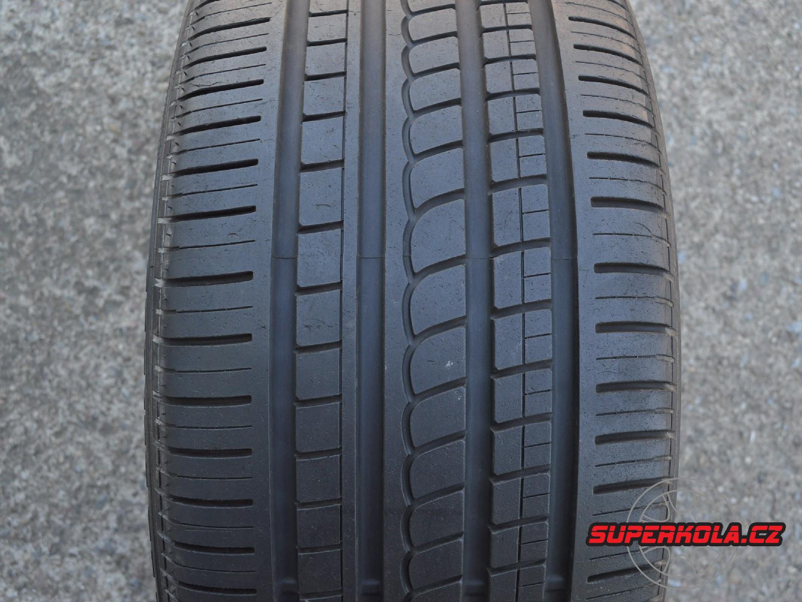 295/35/21 107Y XL Pirelli PZero Rosso, použitý letní kus