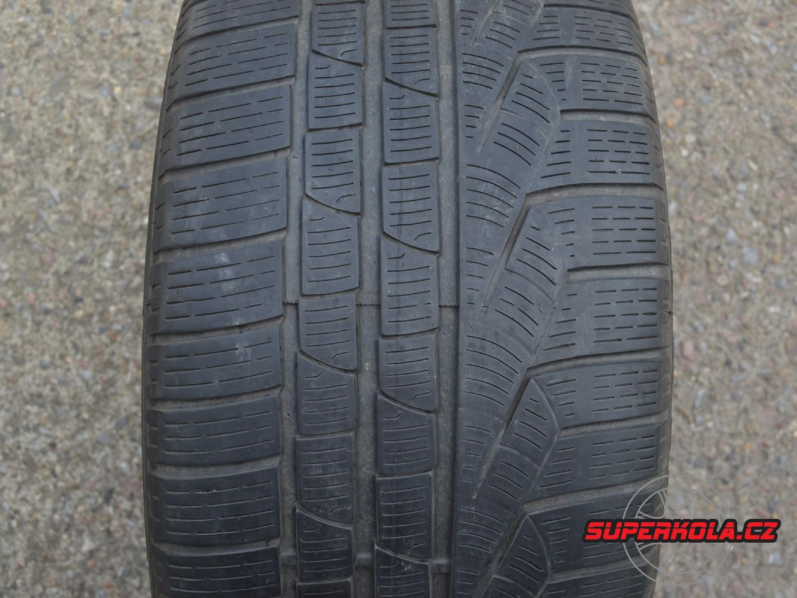 255/40/18 99V XL Pirelli Sotto ZeroWinter 240 serie II, použitý zimní pár