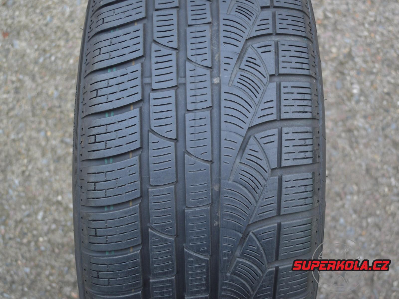 245/50/18  100H  Pirelli SottoZero Winter 210 serie II RFT, použitý zimní pár