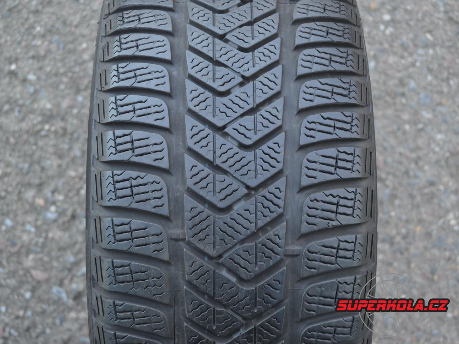 225/50/17 98H XL Pirelli Winter SottoZero 3, použitý zimní kus
