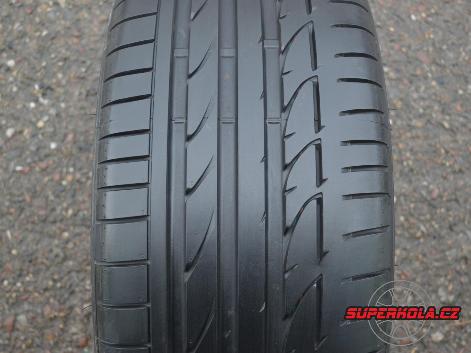 255/40/18  95Y  Bridgestone Potenza S001  RFT-RSC, použitý letní pár