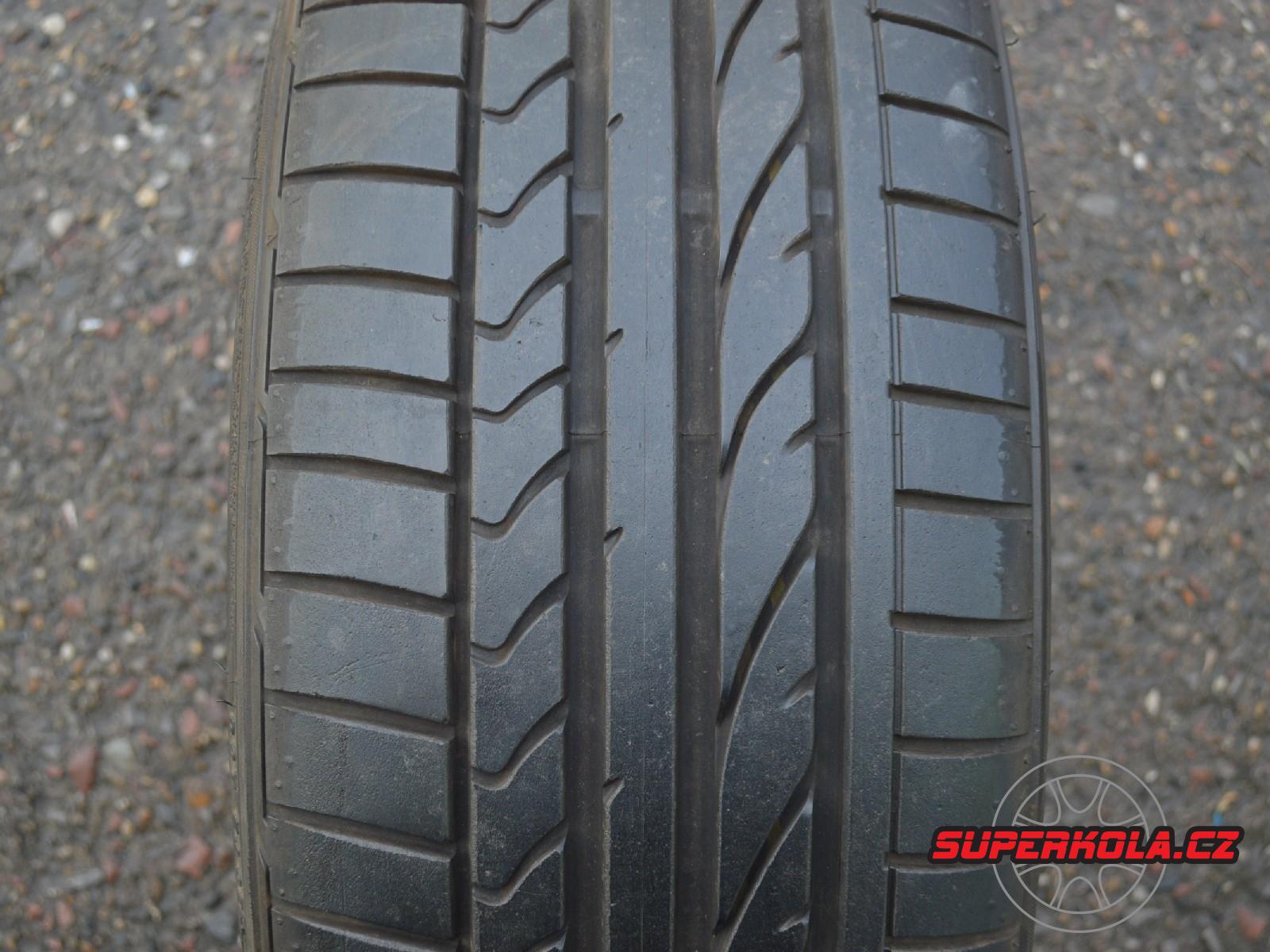 225/35/19 88Y XL Bridgestone Potenza RE050A  RFT, použitý letní kus