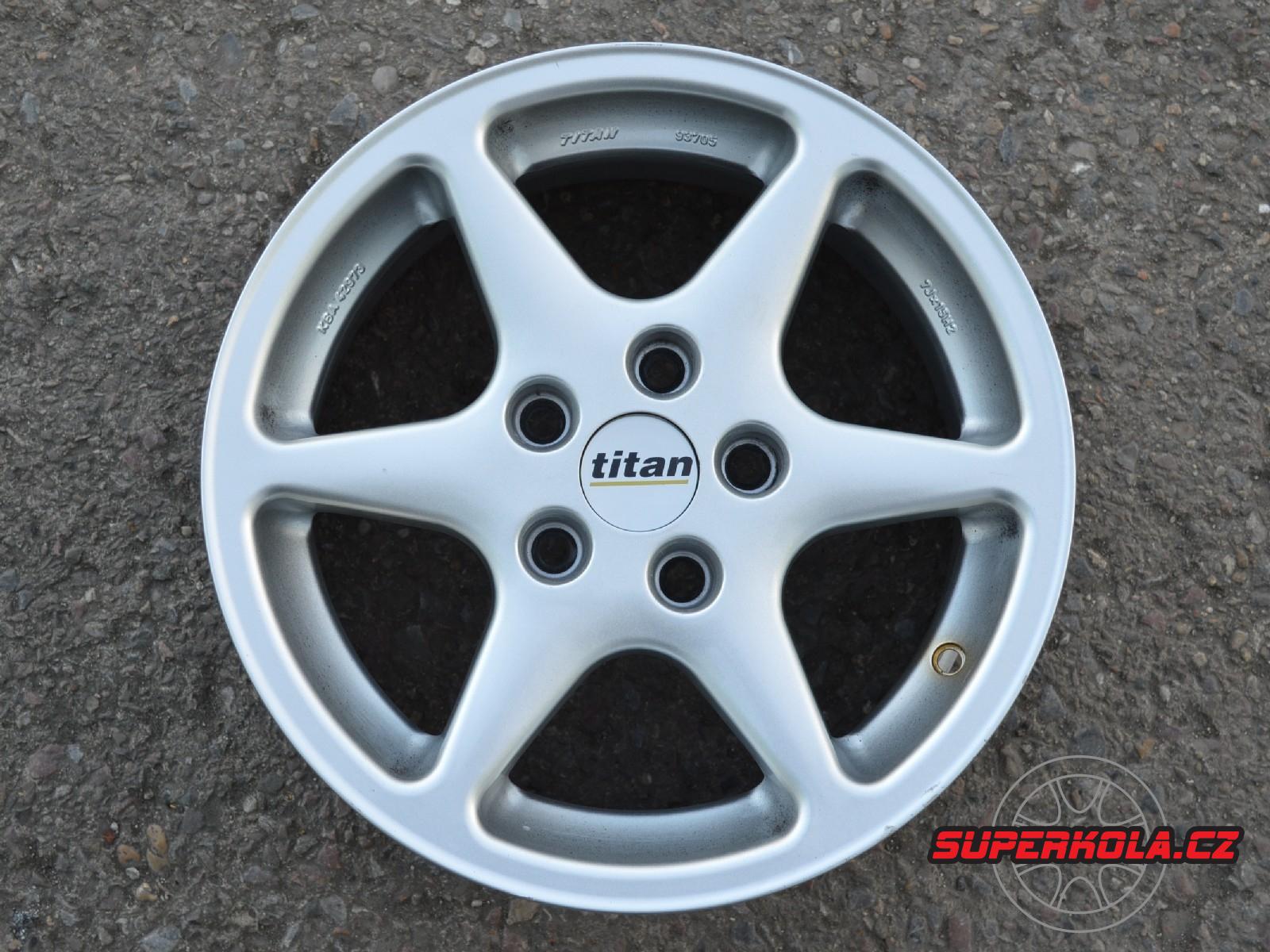 alu kola Titan 15