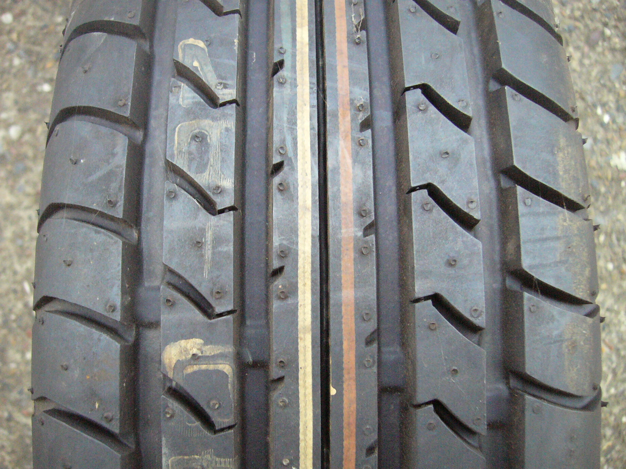 185/65/14 86H Bridgestone ER90 , letní