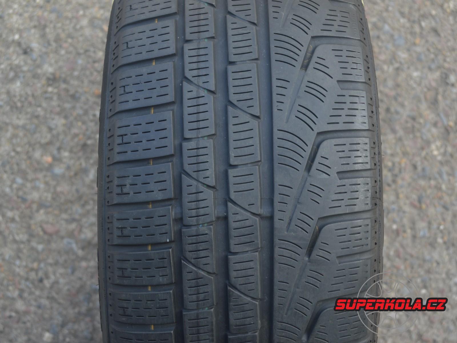 225/50/17  94H  Pirelli SottoZero Winter 210 serie II RFT, použitá zimní sada