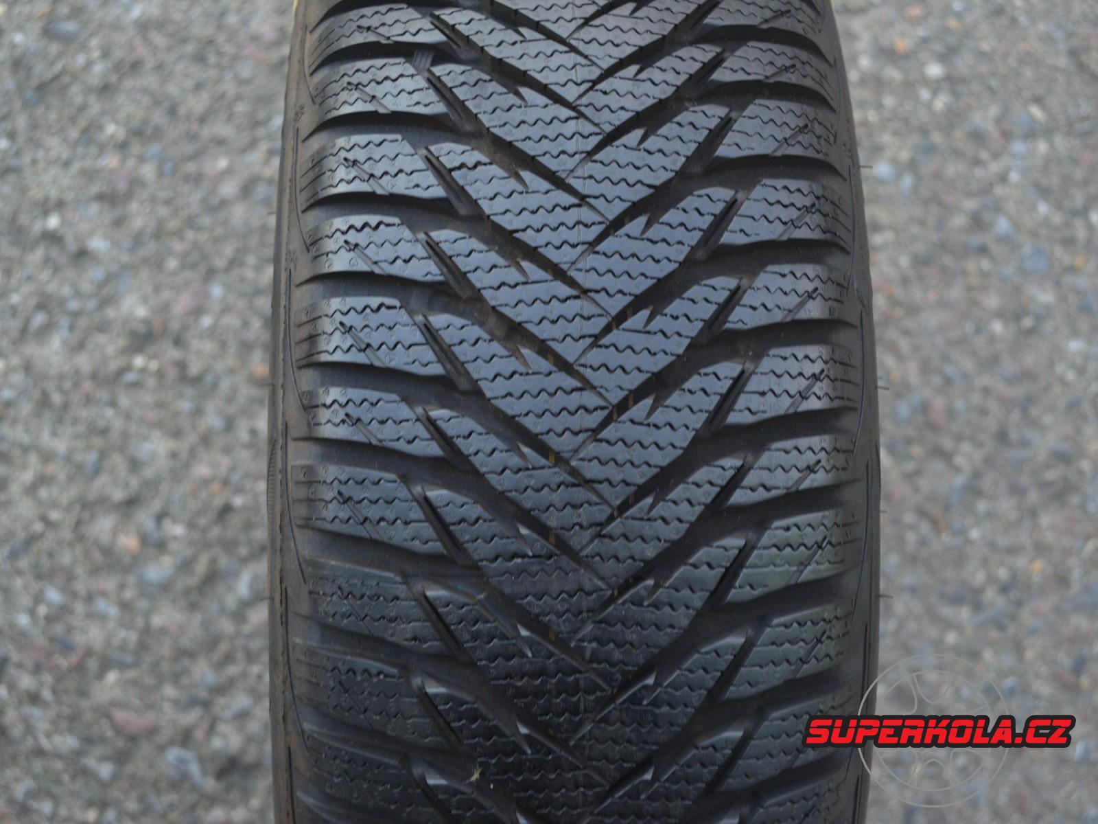 195/60/16 89H Goodyear UltraGrip 8, použitý zimní pár