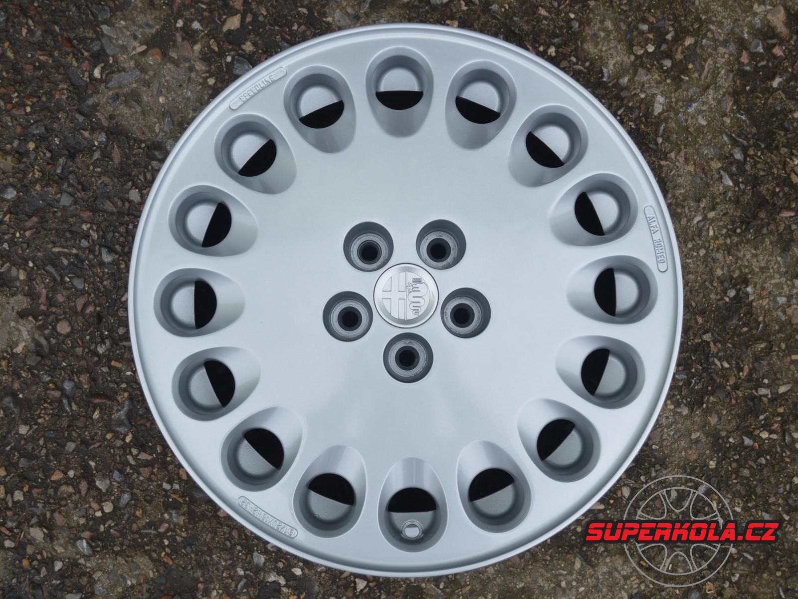 alu kola Alfa Romeo 16
