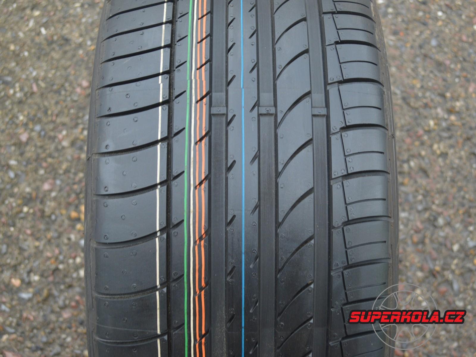 255/40/19 100Y XL Dunlop SP Quatromaxx R01, letní