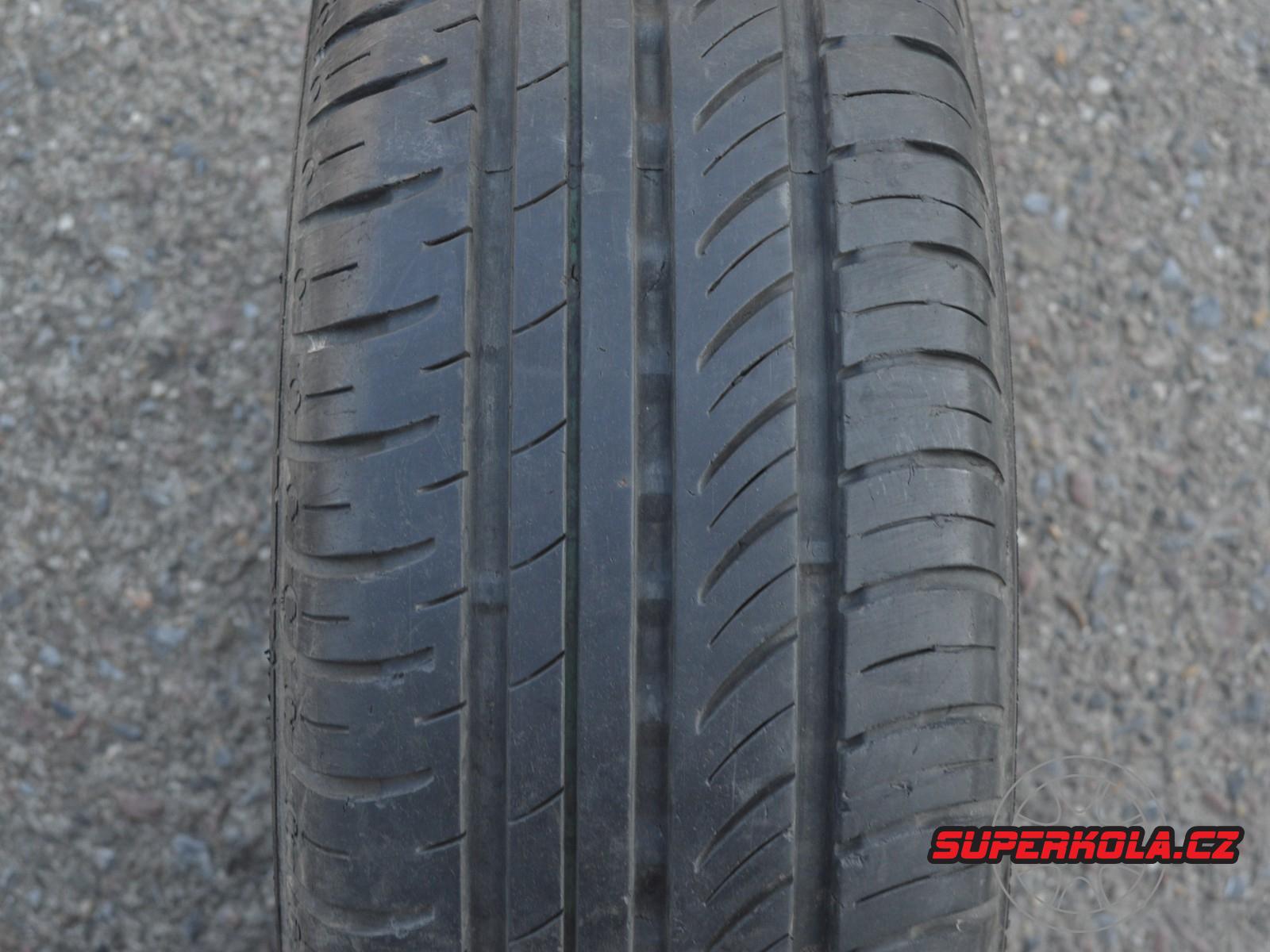 205/70/15C  106/104S  Nokian HKPL C, použitý letní pár