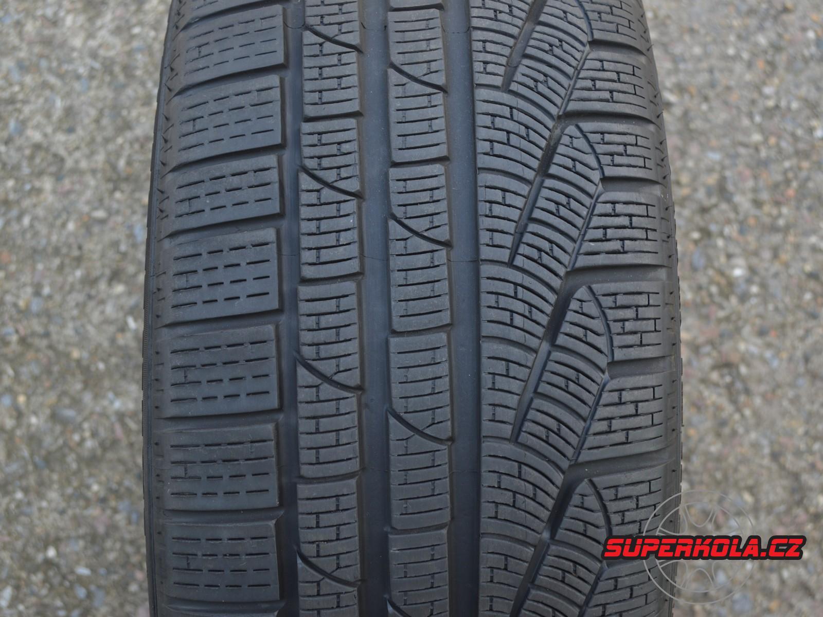 245/40/20 99V a 275/35/20 102V Pirelli SottoZero Winter 240 serie II, použitá zimní poměrná sada