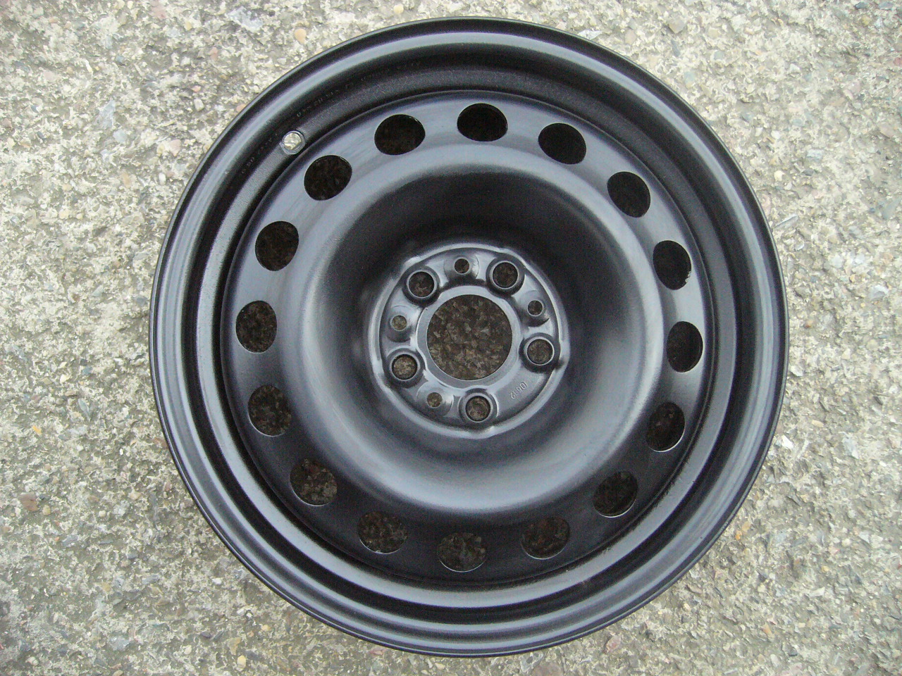 plechový disk Alfa Romeo 15