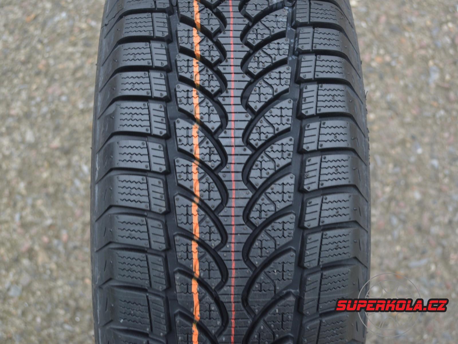 205/60/16C  100/98T  Bridgestone Blizzak LM-32C, zimní