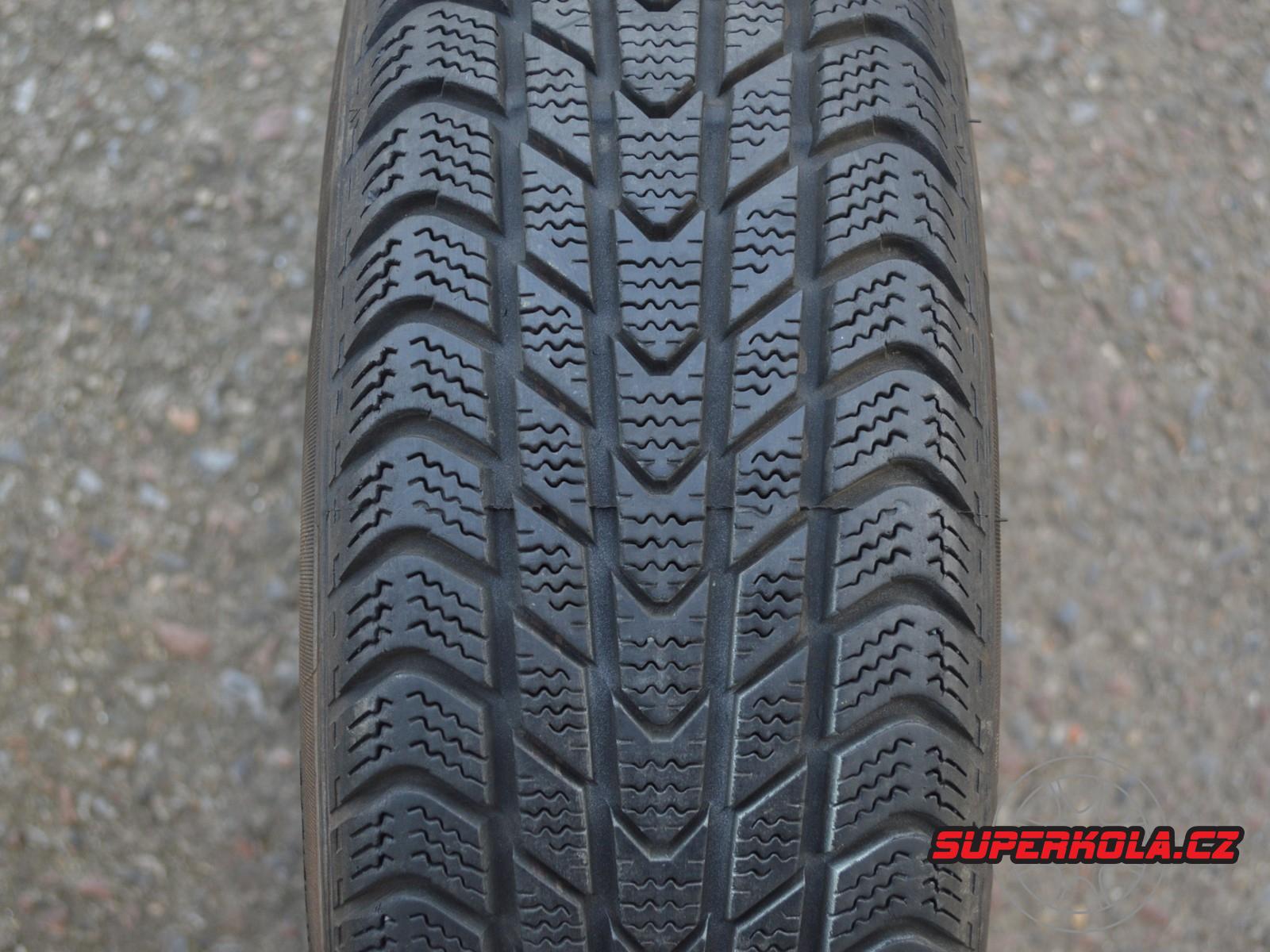 175/70/14  84T  Kumho KW7400, použitá zimní sada