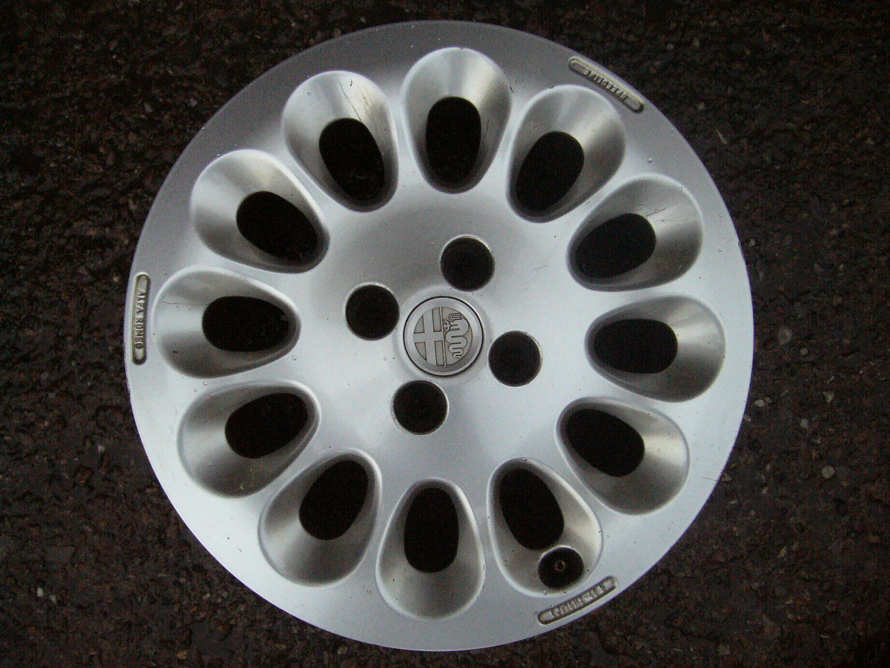 alu kola Alfa Romeo 15