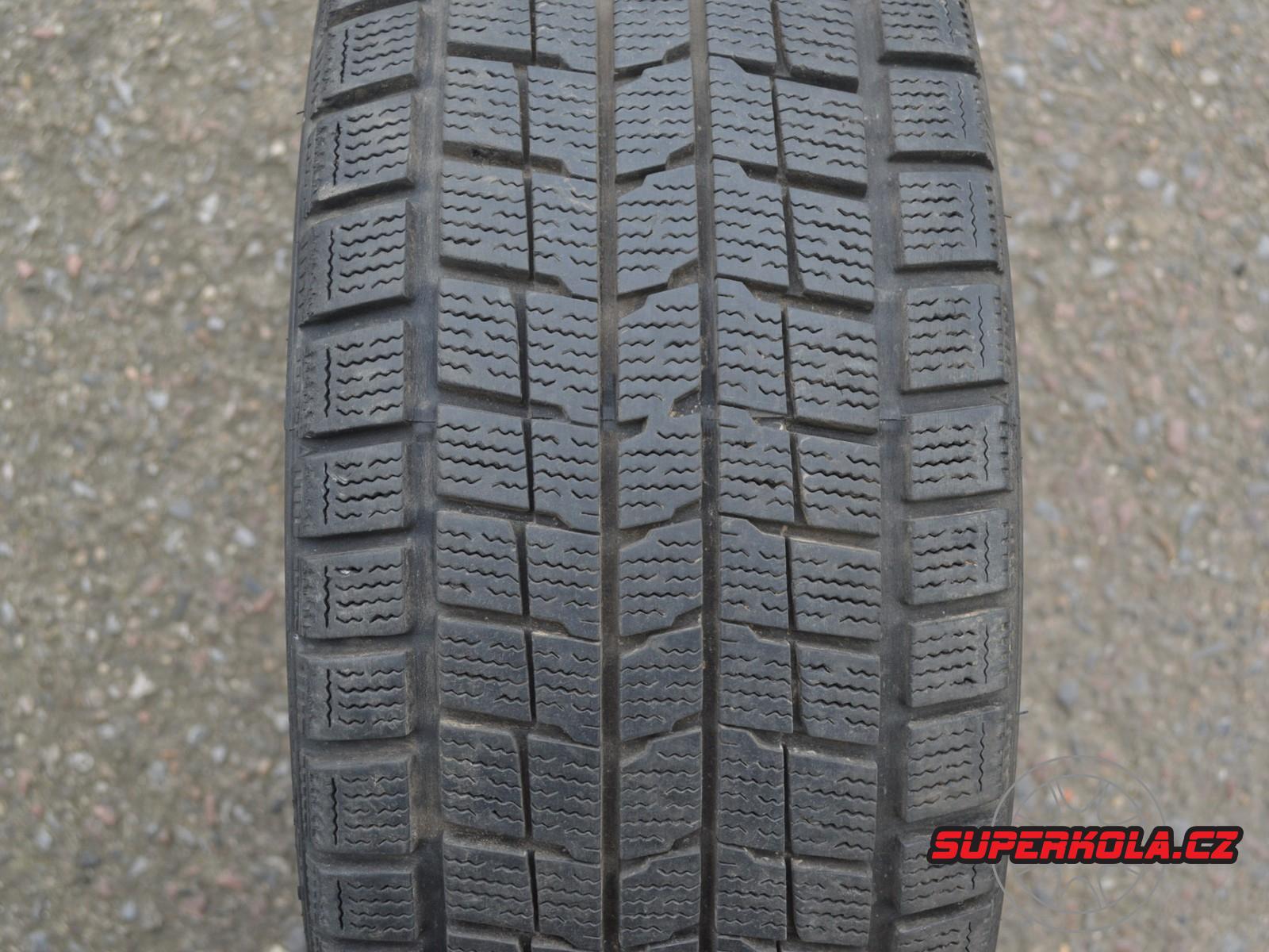 215/45/17 87Q Dunlop DSX, použitý zimní kus