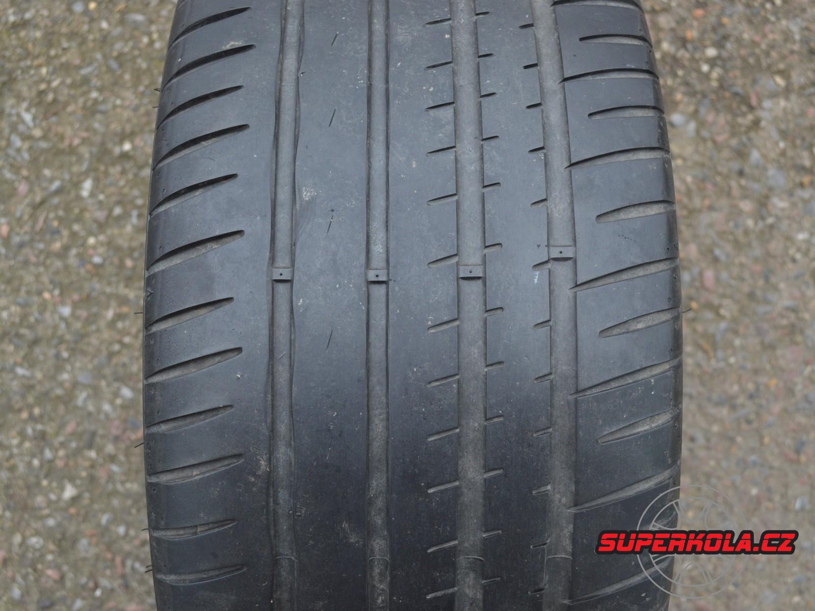 255/35/18 94Y XL Hankook K107 Ventus S1 evo, použitý letní pár