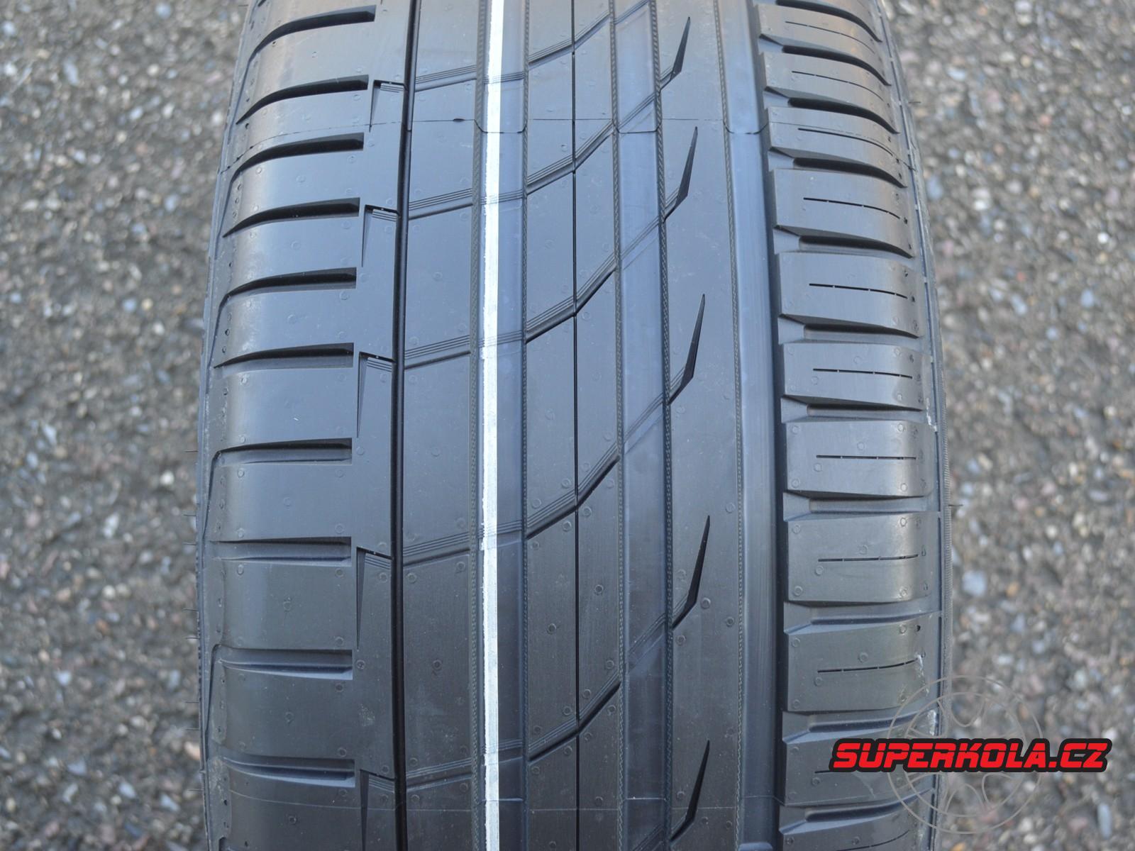 275/40/21 107Y XL Nokian Z Line, letní