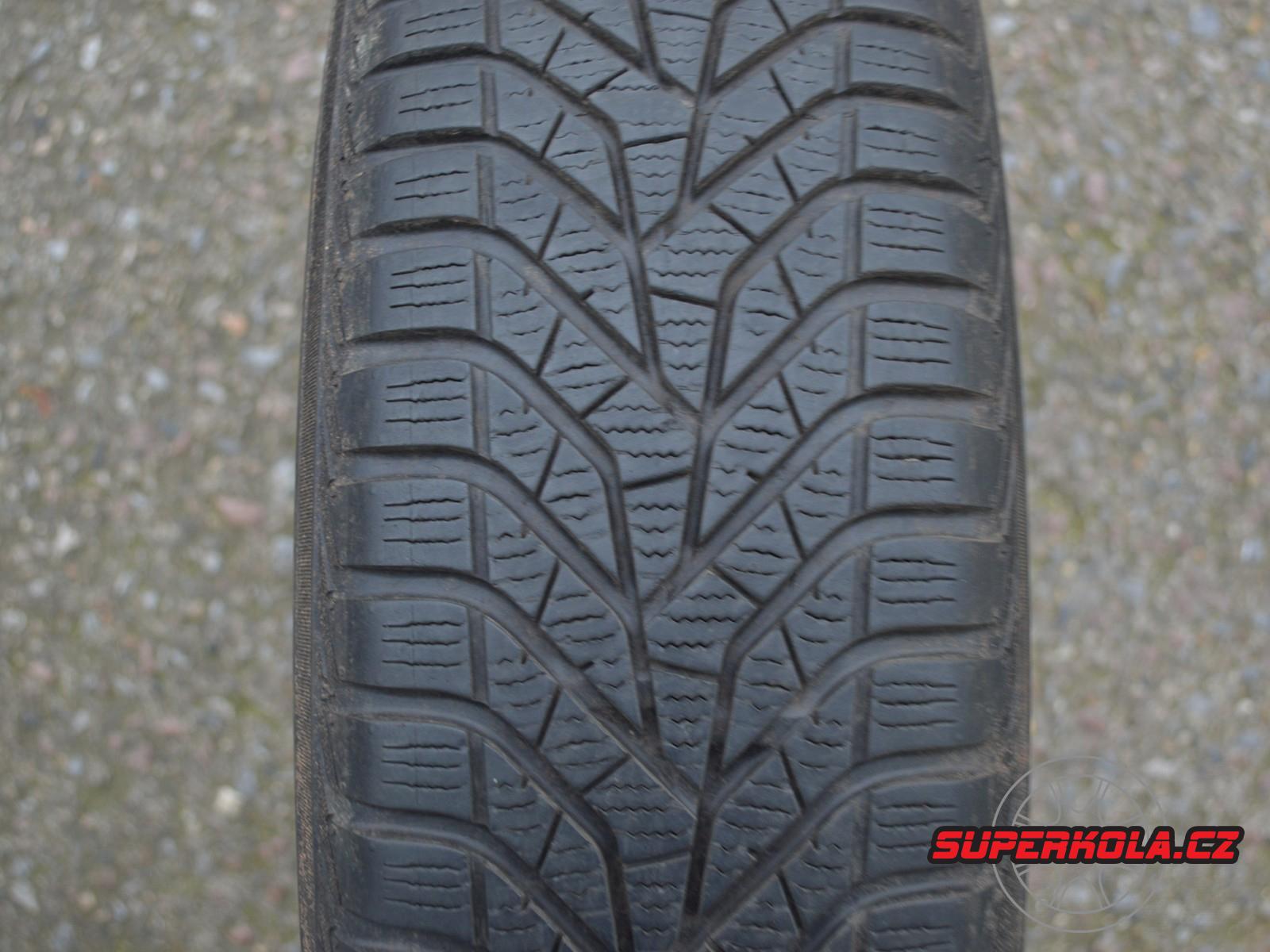 205/80/16 104T XL Yokohama W*drive V905, použitý zimní pár 