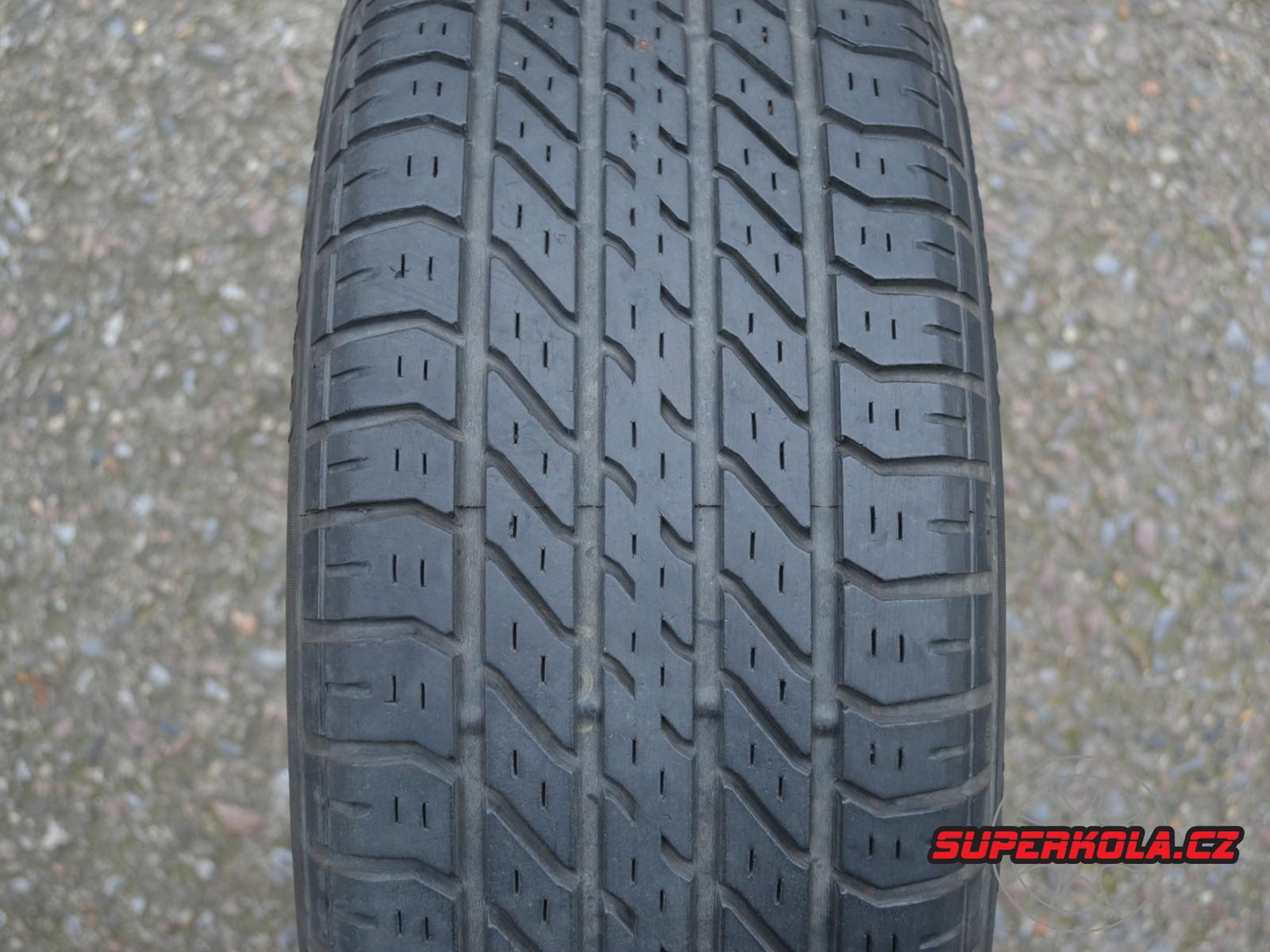 205/60/15  91V  Pirelli P600, použitý letní pár
