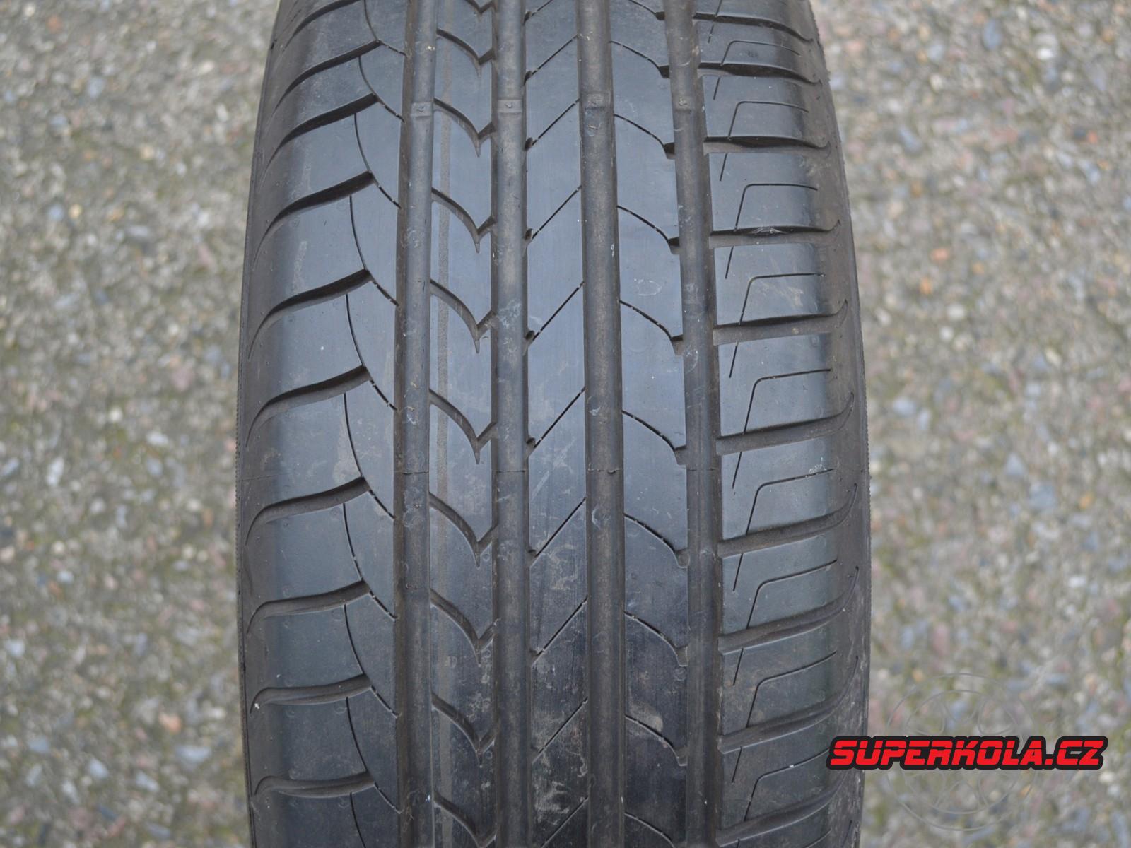 205/65/15 94V Goodyear Efficiient Grip, použitý letní pár