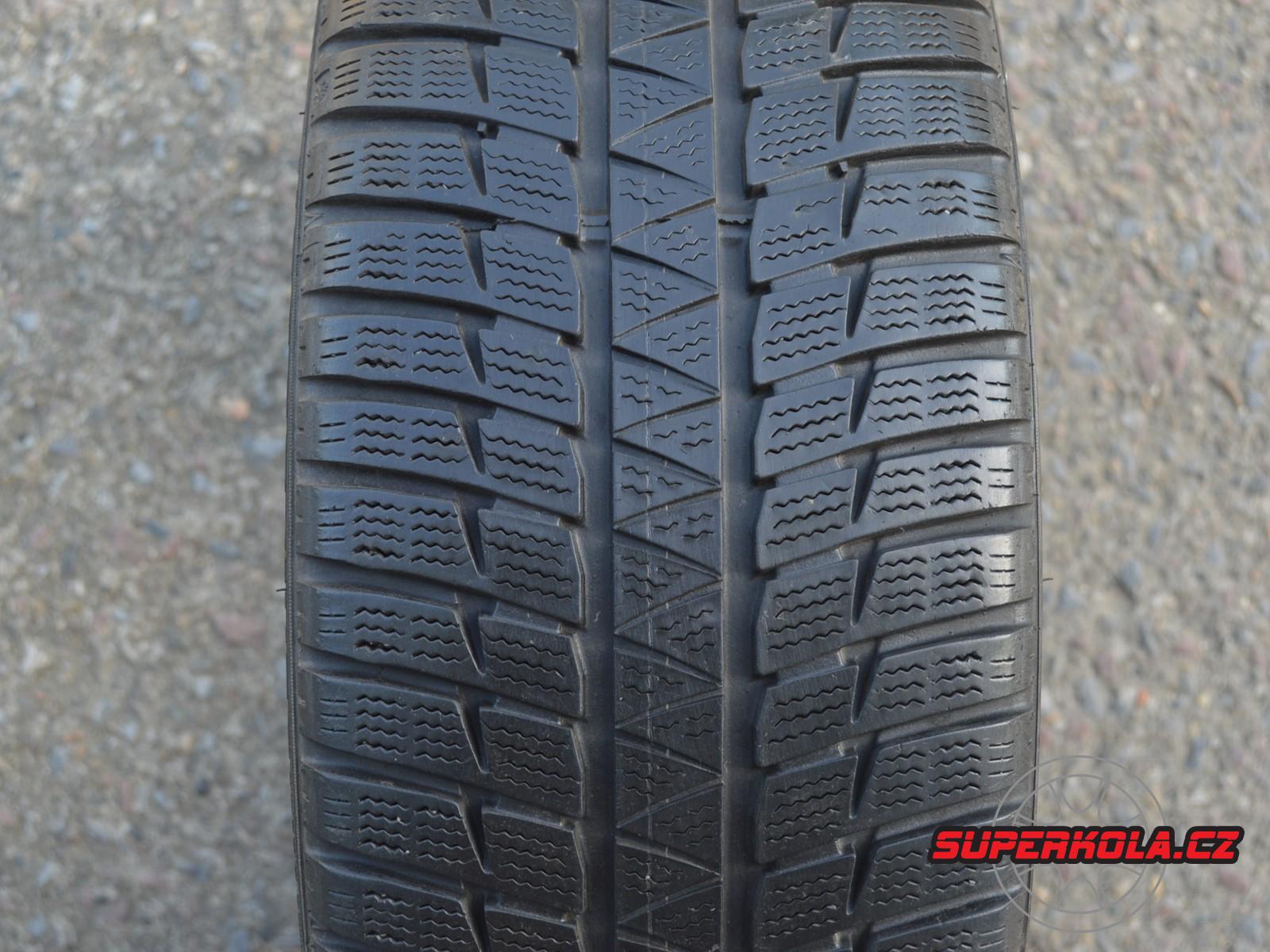 215/45/16 86V Falken HS449 Eurowinter, použitý zimní kus