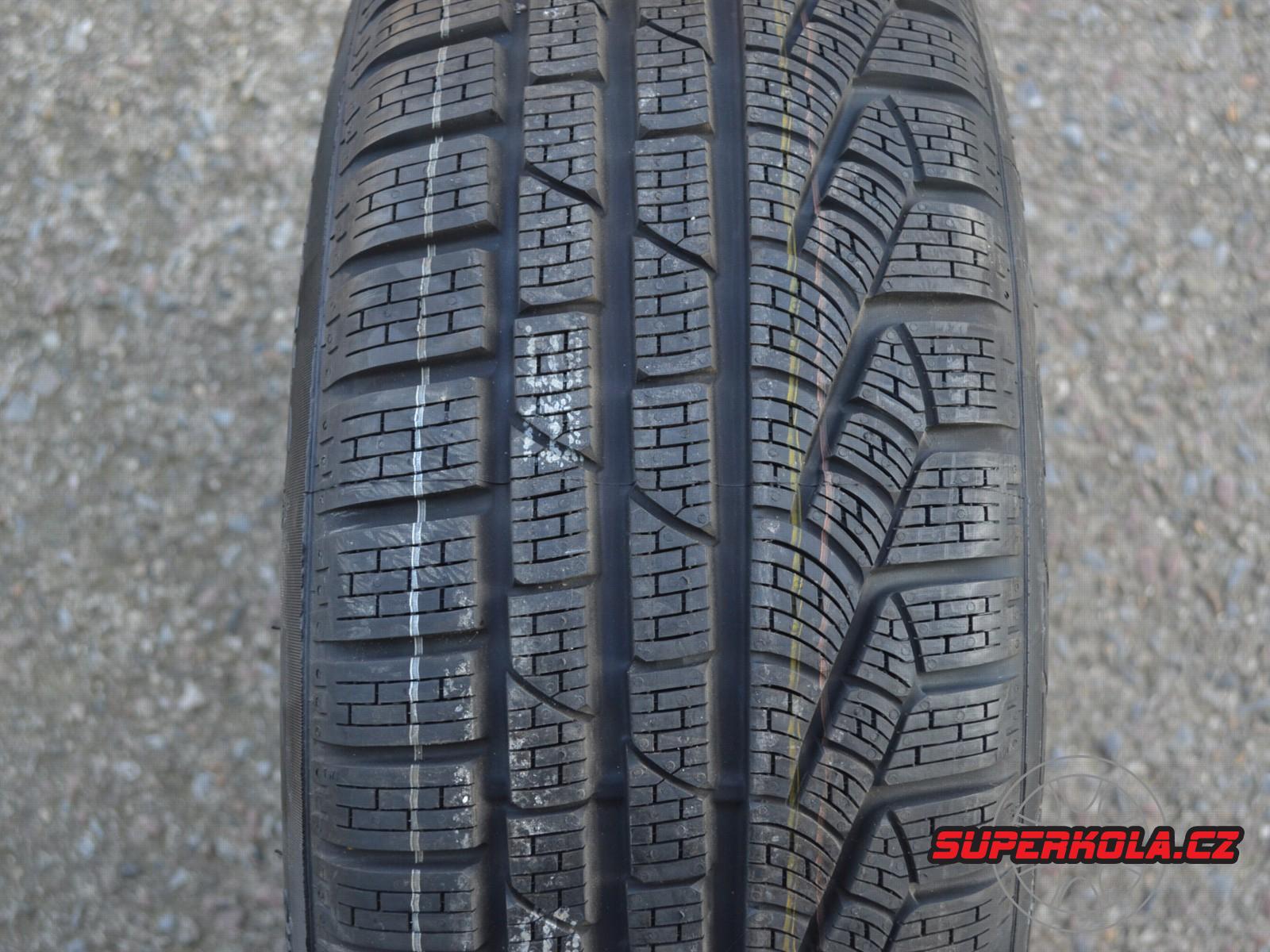 225/55/17 97H Pirelli SottoZero Winter 210 serie II AO, zimní