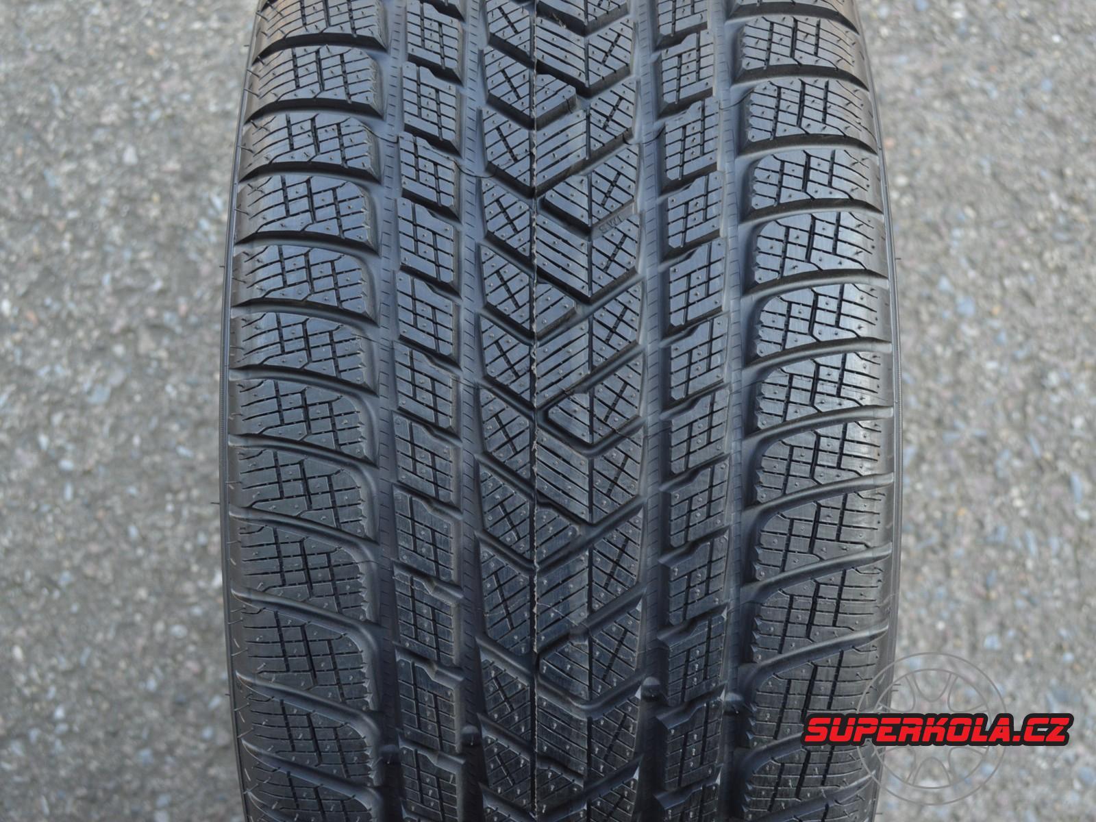 315/40/21  111V  Pirelli Scorpion Winter MO, zimní