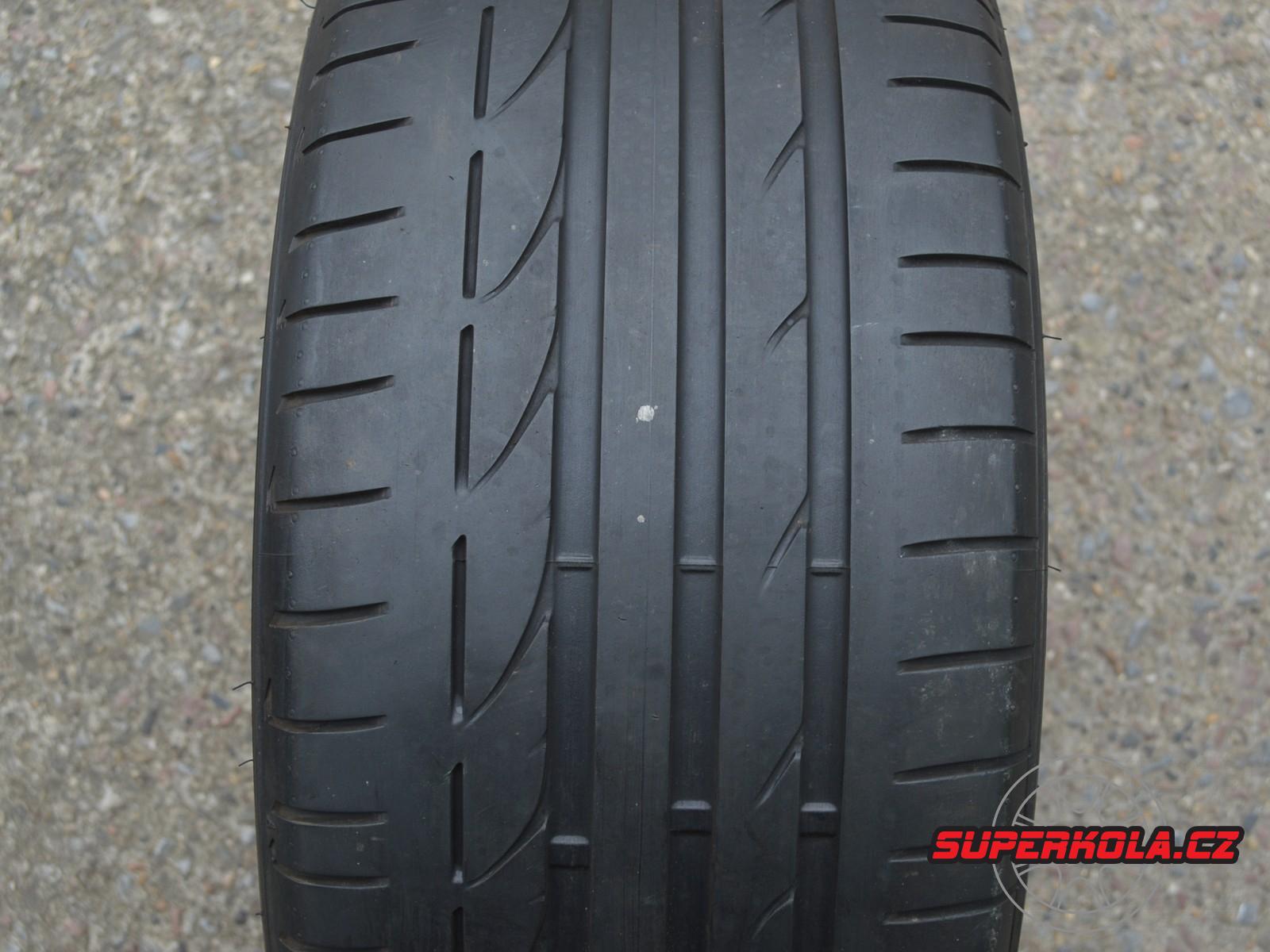 255/40/18  95Y  Bridgestone Potenza S001 RFT, použitý letní pár
