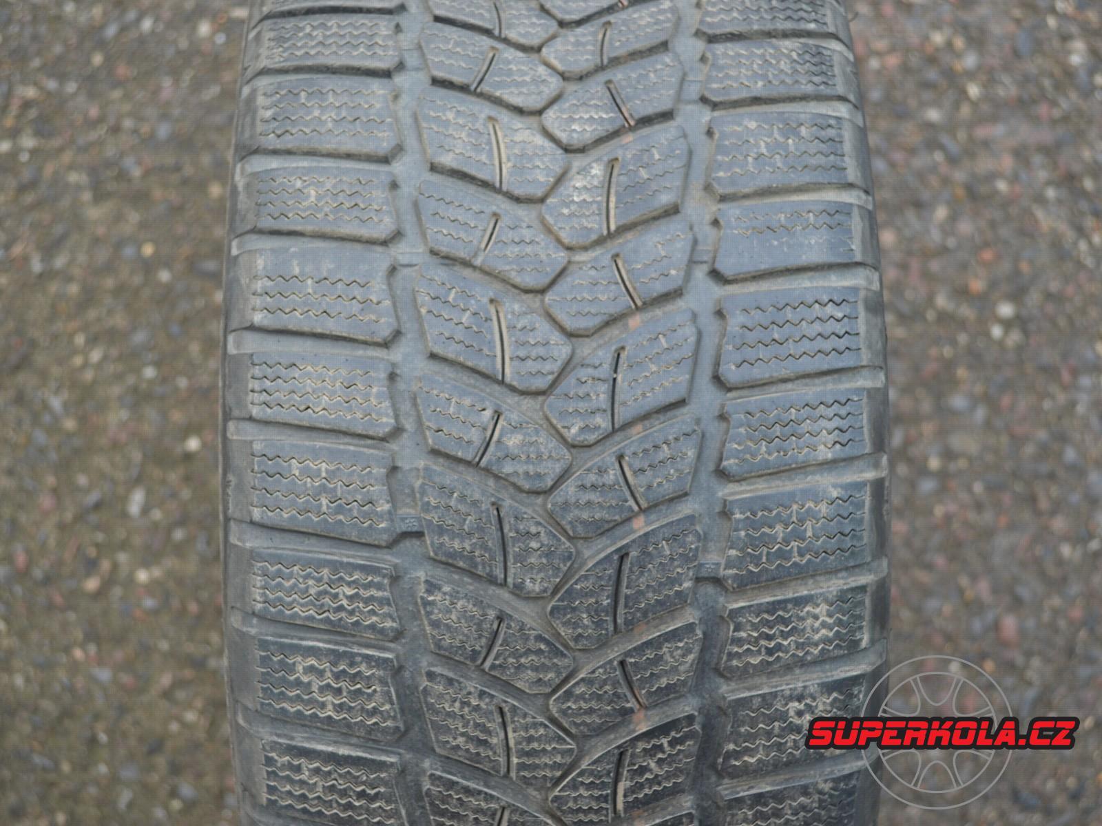 235/45/18 98V XL Firestone Winterhawk 3, použitý zimní pár