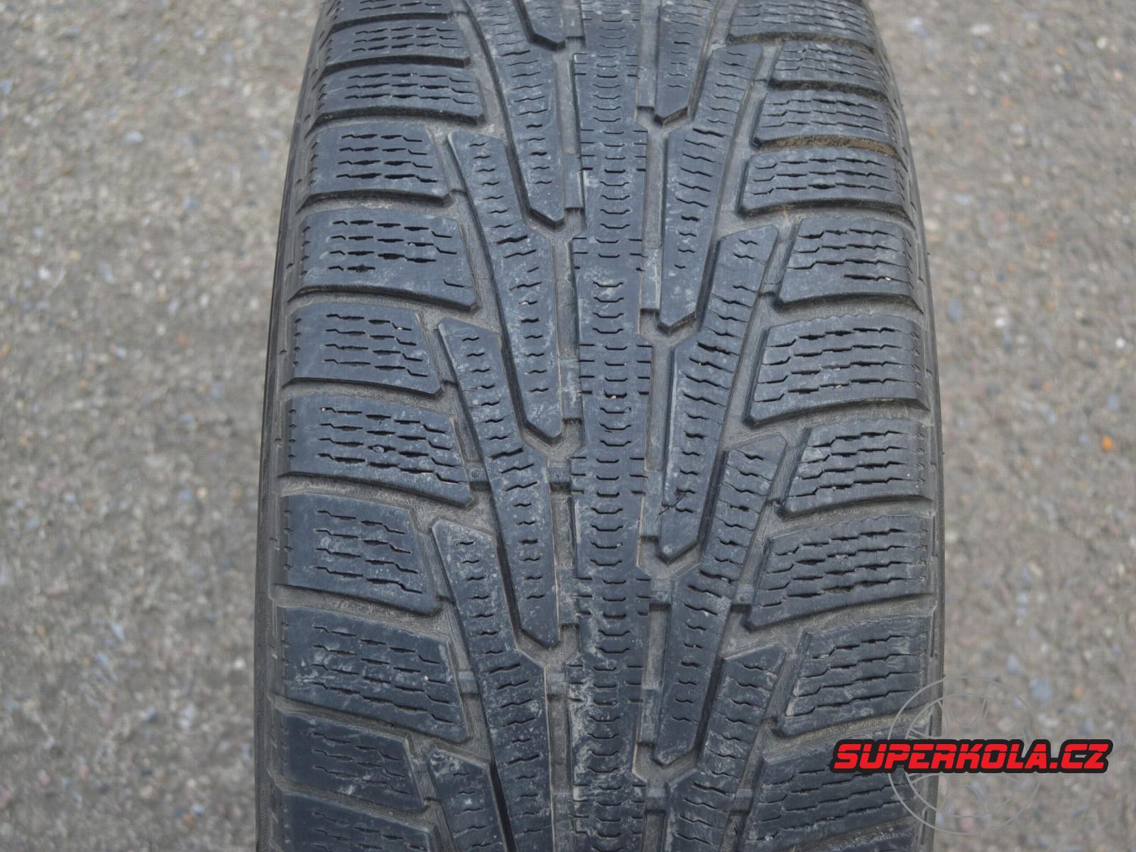 285/60/18  116R  Nokian Hakkapeliitta R, použitá zimní sada