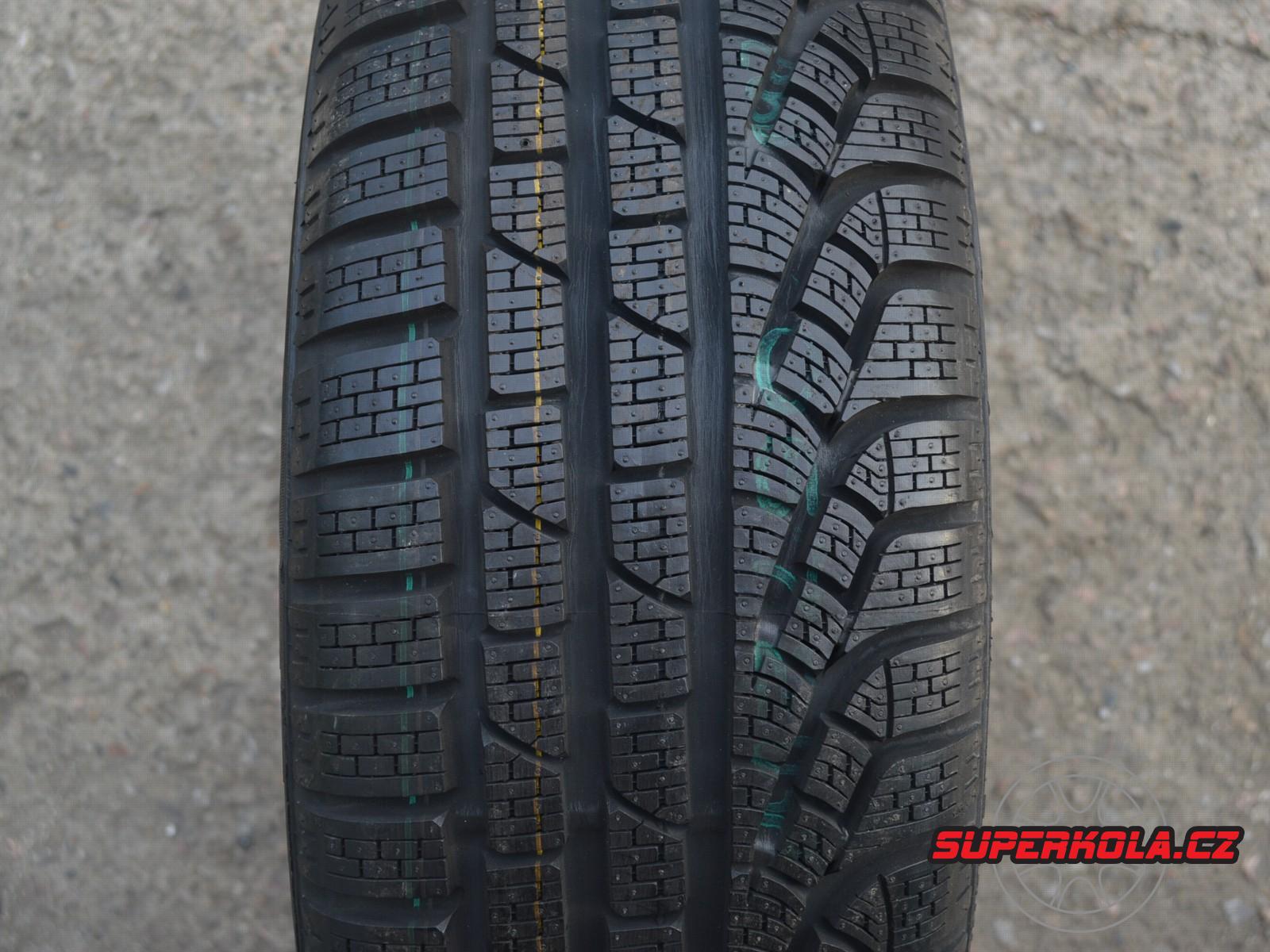 205/50/17 93H XL Pirelli SottoZero Winter 210 serie II MO, zimní
