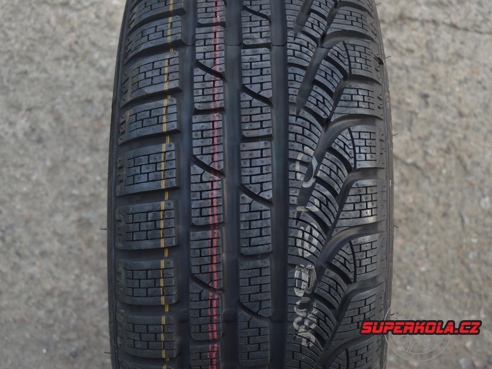 205/50/17 93H XL Pirelli SottoZero Winter 210 serie II MOE RFT, zimní