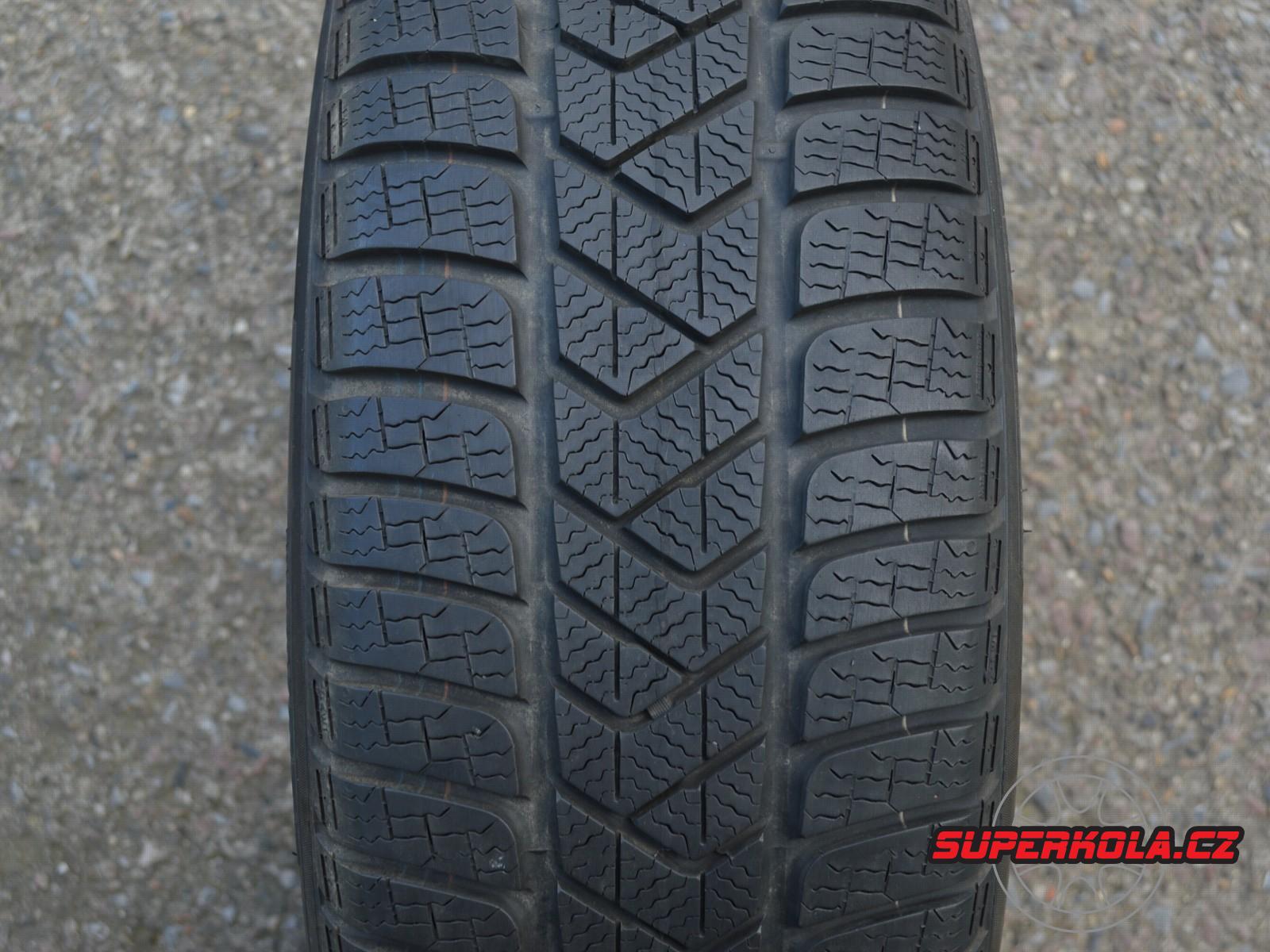225/50/18 99H XL Pirelli SottoZero 3 AO, použitá zimní sada