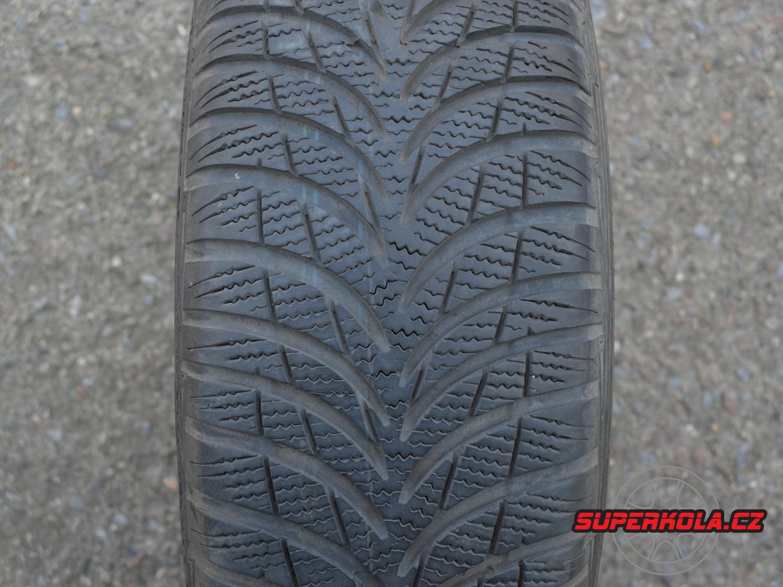 195/60/15 88T Goodyear UltraGrip 7+7, použitý zimní kus