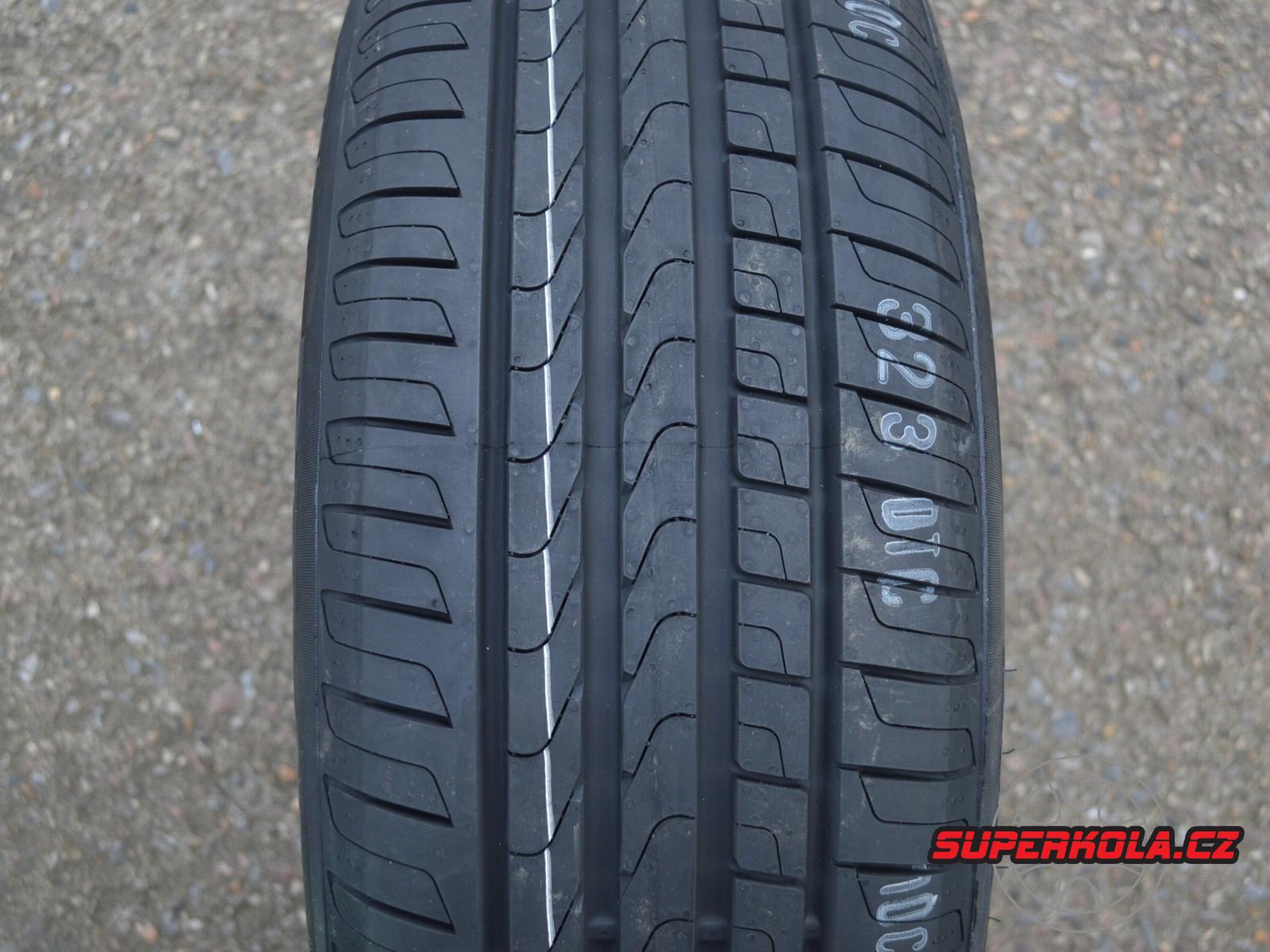 215/55/17  94W  Pirelli Cinturato P7, letní
