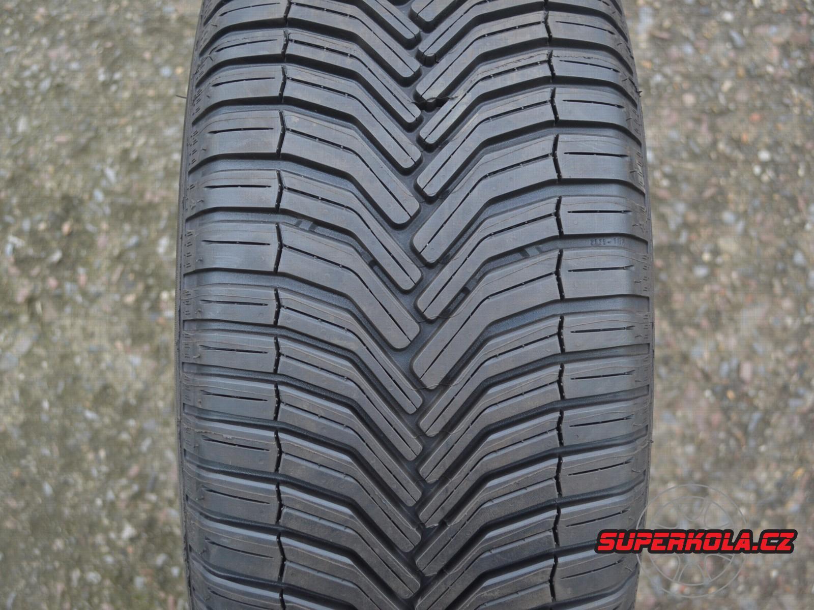 225/50/17 98V XL Michelin CrossClimate +, použitý celoroční kus
