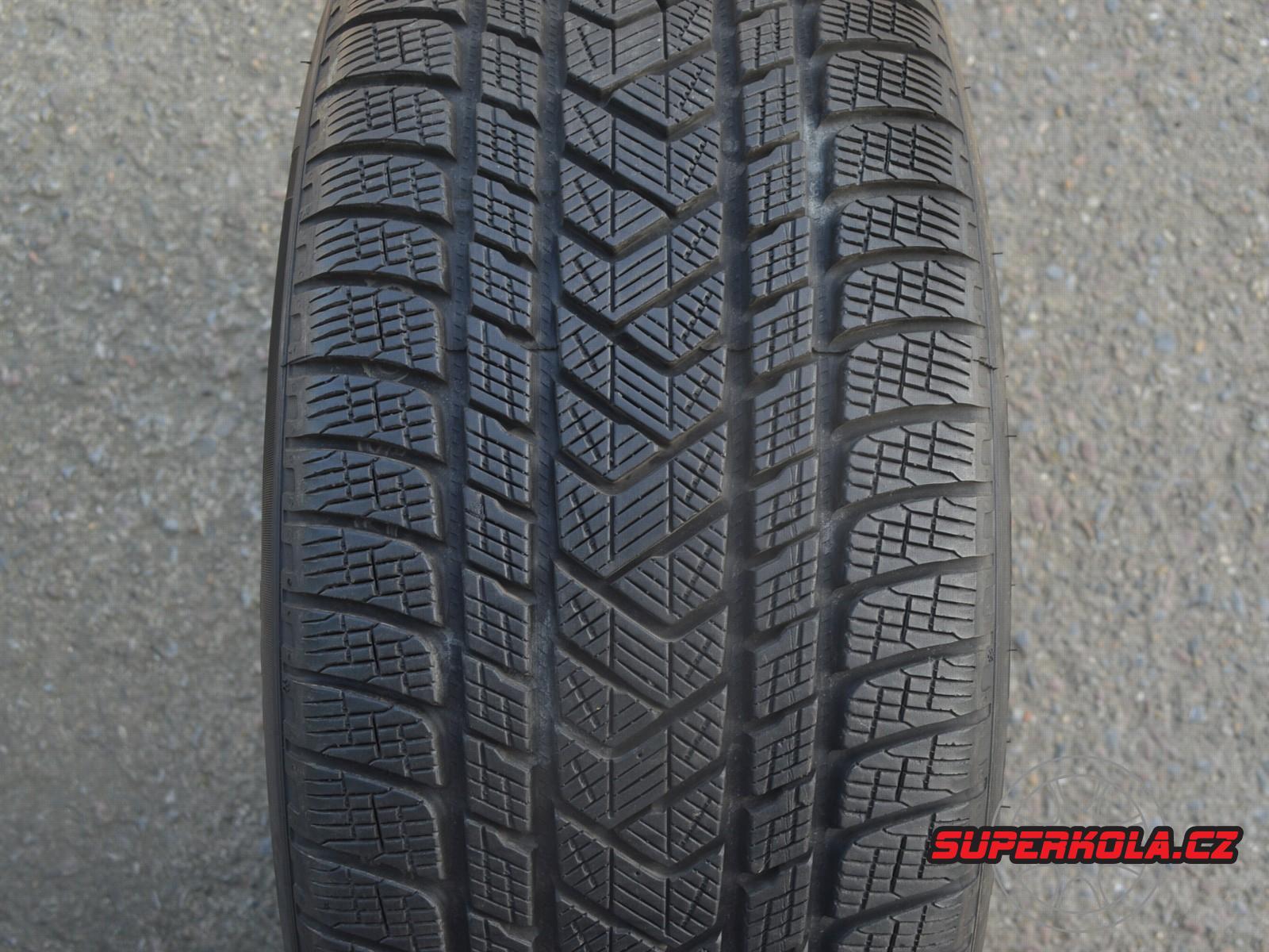 275/45/21 107V a 315/40/21 111V Pirelli Scorpion Winter MO, použitá zimní poměrná sada