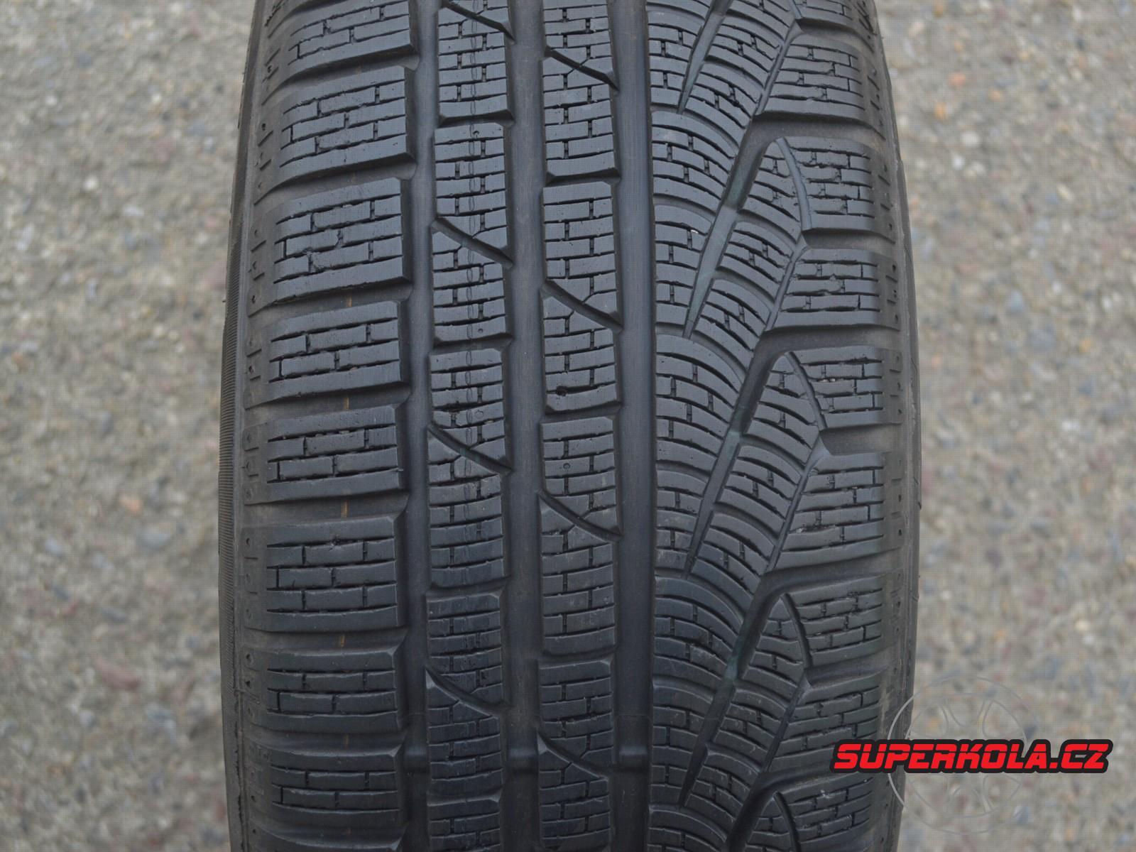 225/50/17  94H  Pirelli SottoZero Winter 210 serie II  RFT, použitý zimní pár
