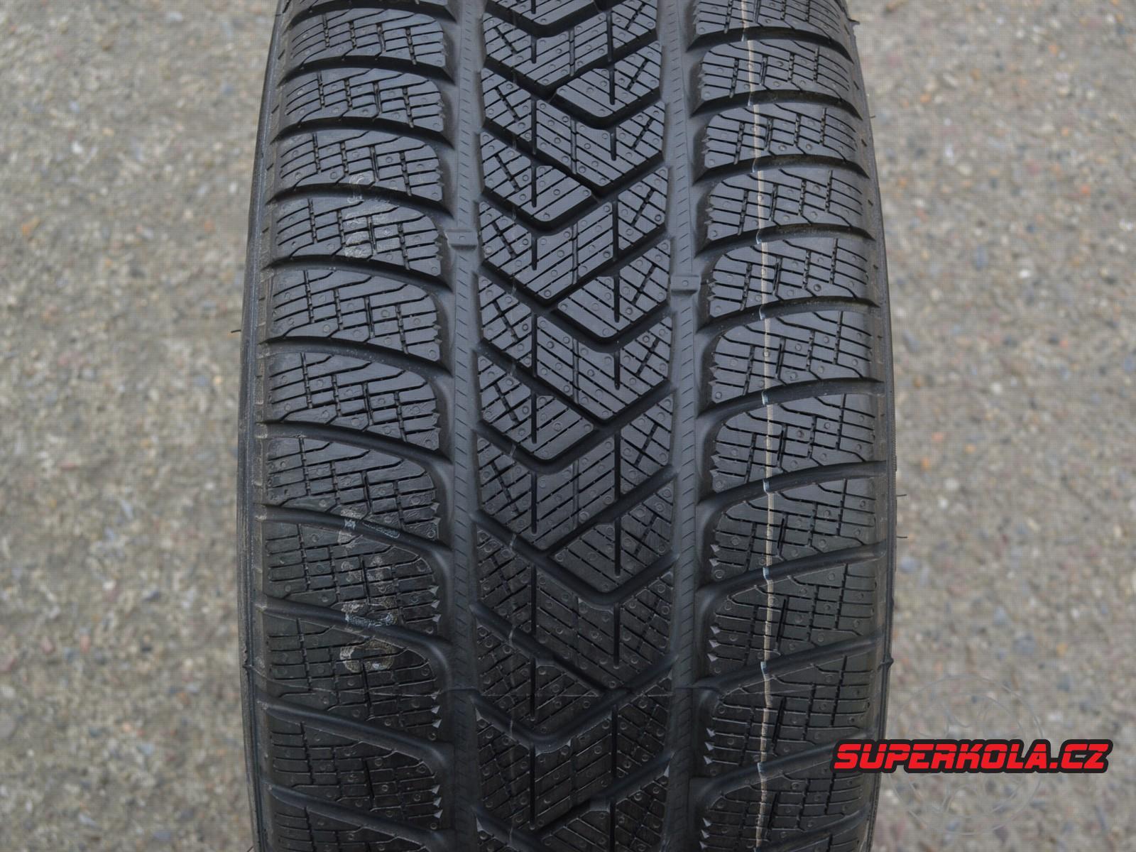 235/55/19 101H Pirelli Scorpion Winter RFT, zimní