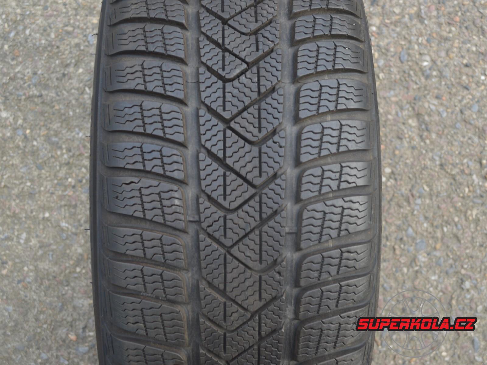225/50/18 95H Pirelli SottoZero 3 * RFT, použitá zimní sada