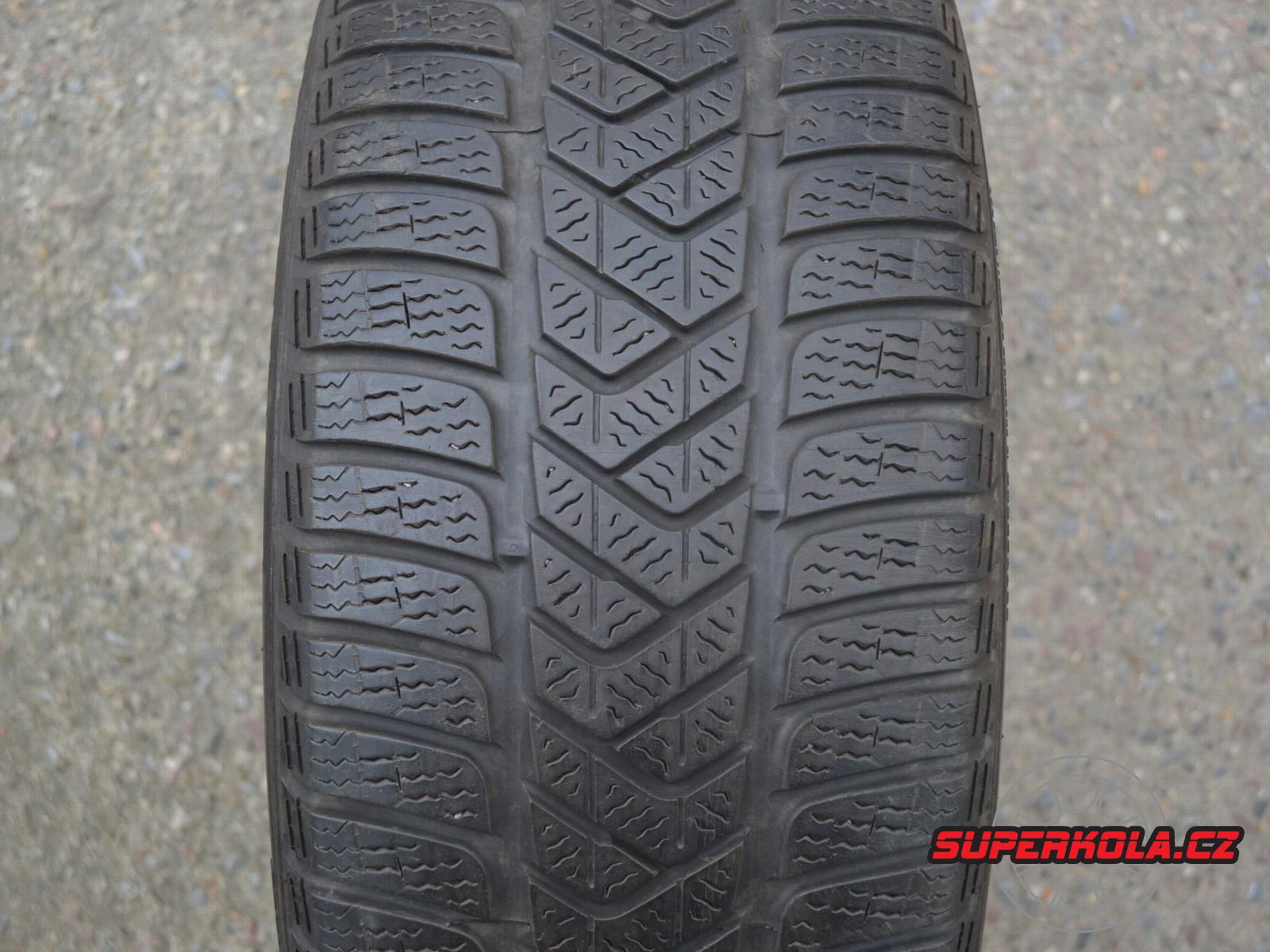 225/45/18 95V XL Pirelli SottoZero 3, použitý zimní pár