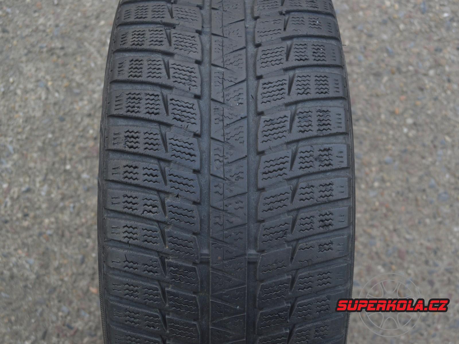215/45/16  96V  Falken Eurowinter HS449, použitý zimní pár
