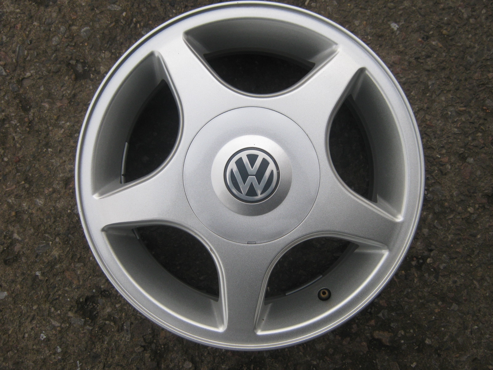 alu kolo Volkswagen 14
