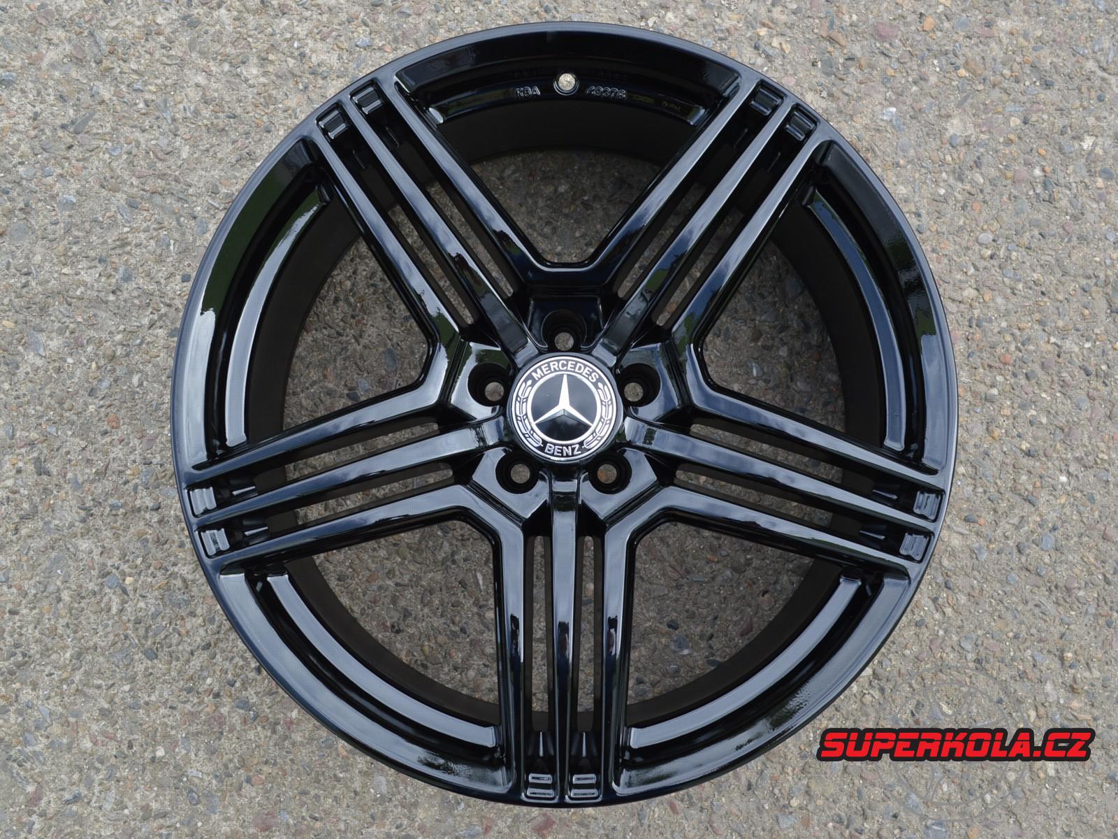 alu kola Wheelworld 20 5x112 9J ET37 střed 66.6 mm